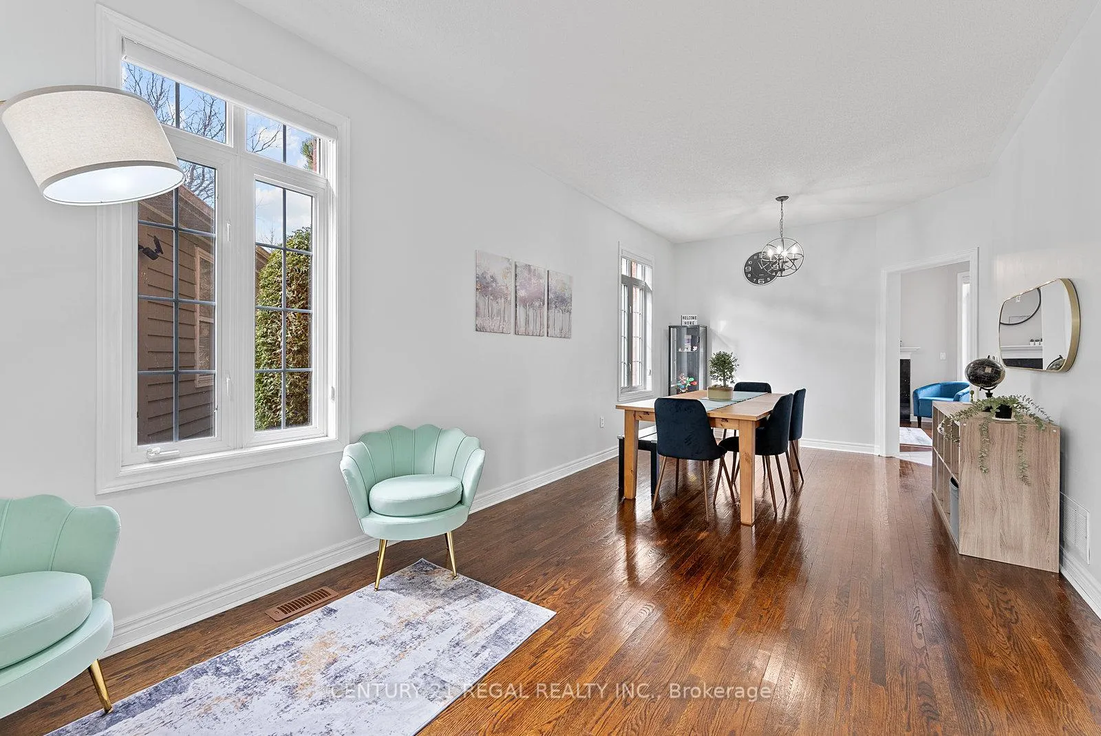 Photo 6 of 42 Ballymore Drive, Aurora, Bayview Wellington — HOMEH