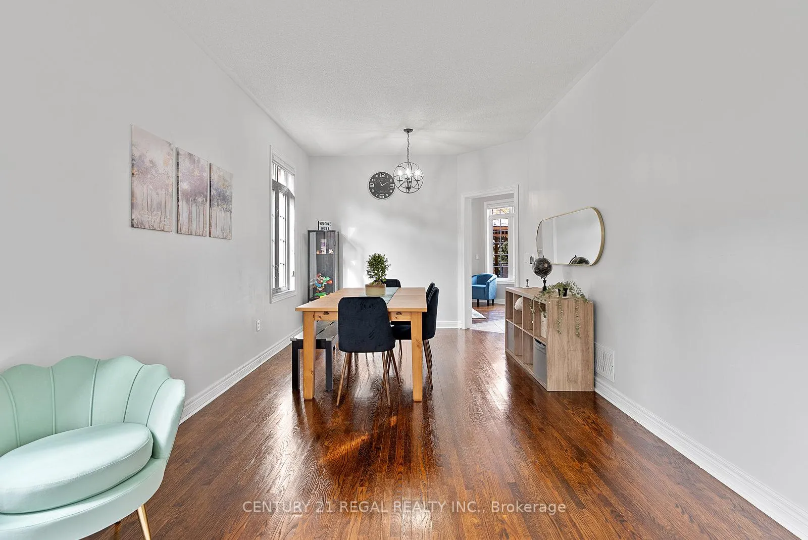 Photo 7 of 42 Ballymore Drive, Aurora, Bayview Wellington — HOMEH