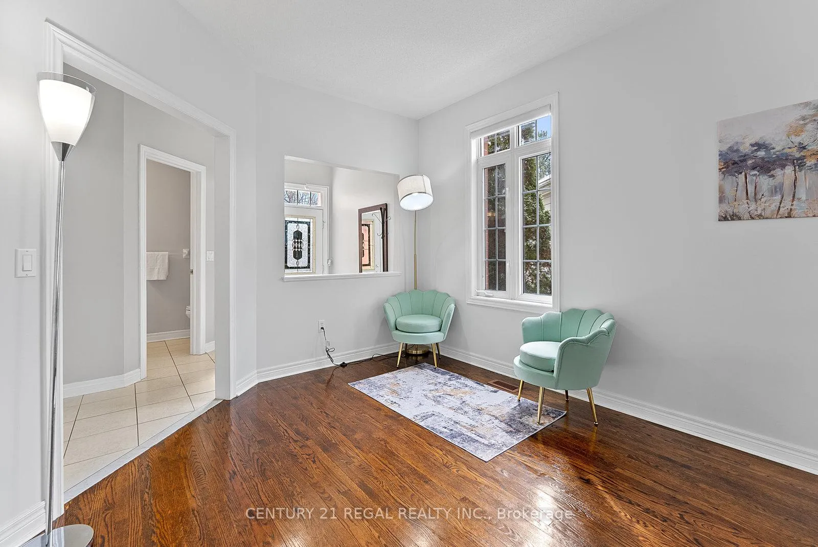 Photo 11 of 42 Ballymore Drive, Aurora, Bayview Wellington — HOMEH