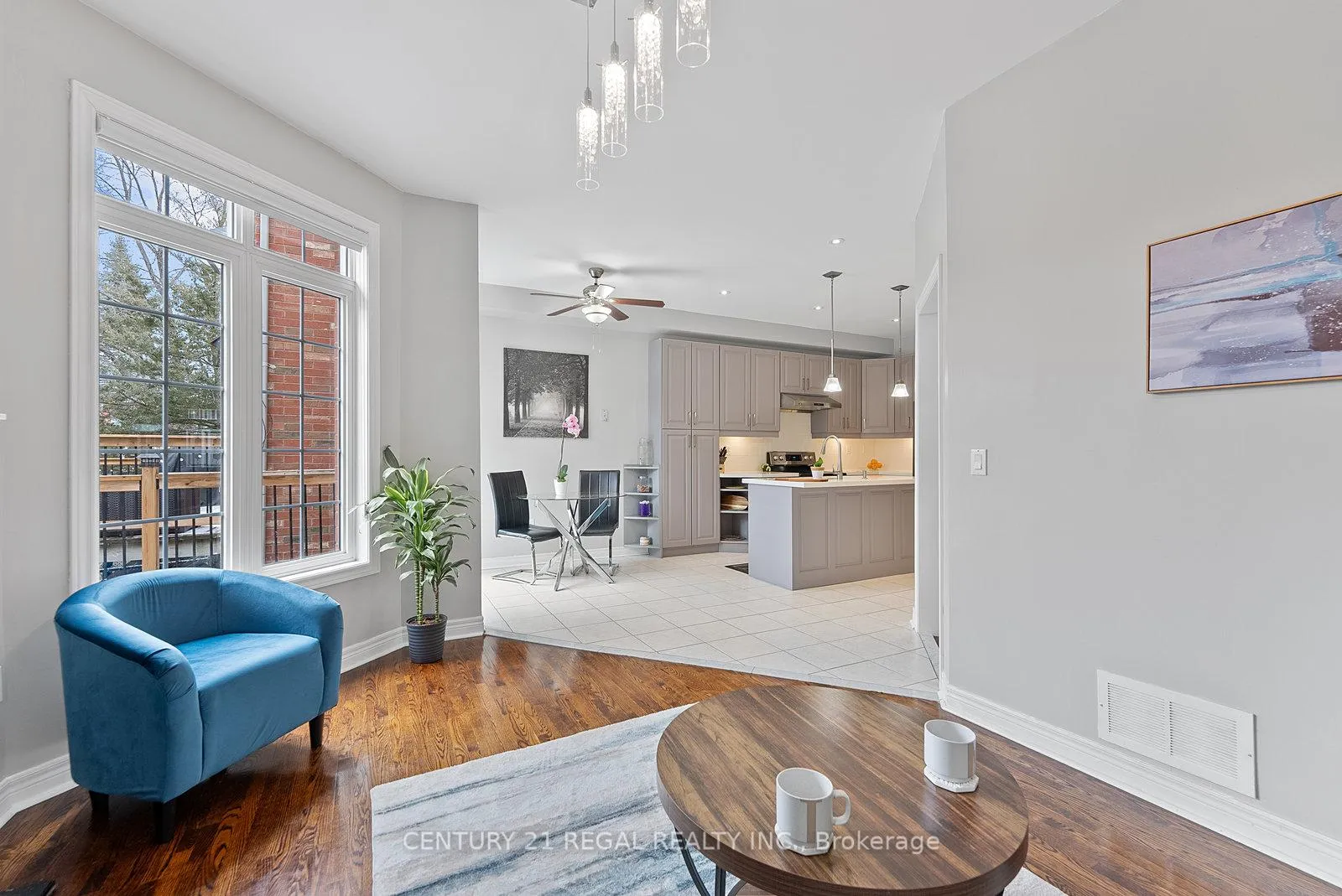Photo 29 of 42 Ballymore Drive, Aurora, Bayview Wellington — HOMEH