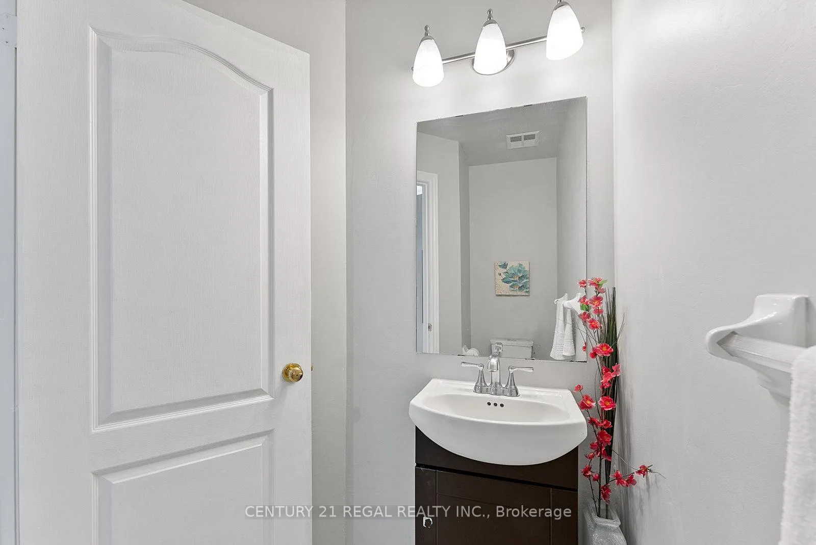 Photo 31 of 42 Ballymore Drive, Aurora, Bayview Wellington — HOMEH
