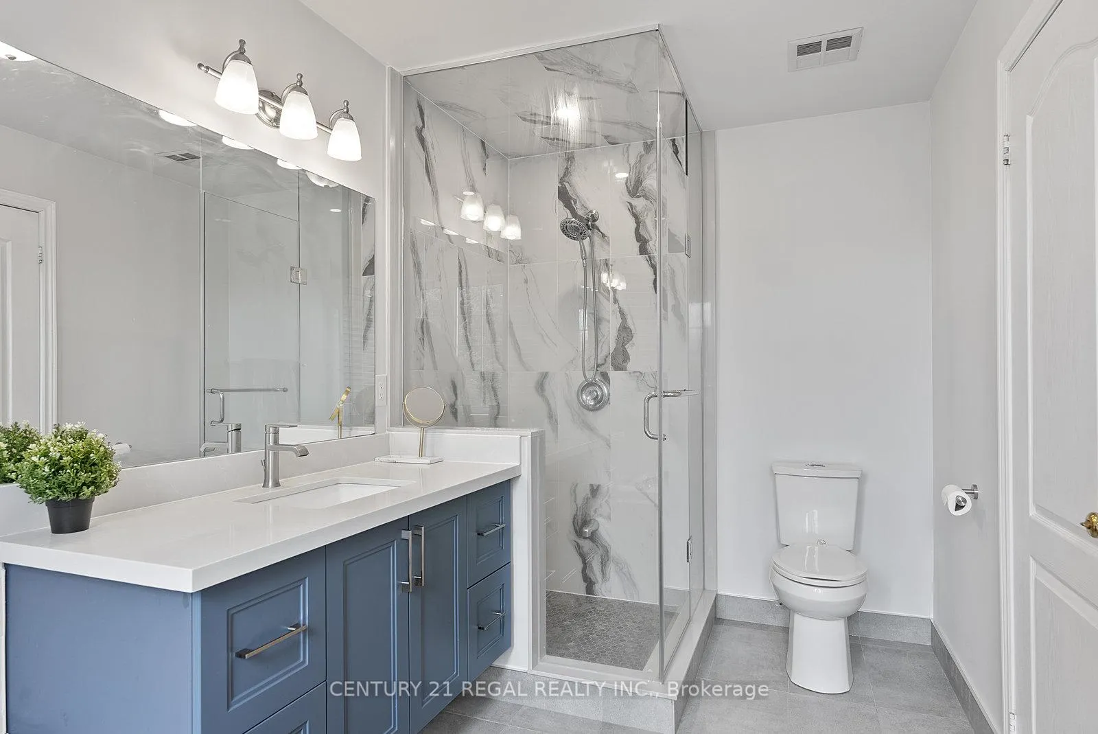 Photo 37 of 42 Ballymore Drive, Aurora, Bayview Wellington — HOMEH