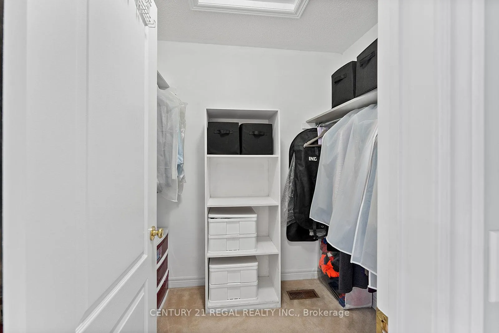 Photo 39 of 42 Ballymore Drive, Aurora, Bayview Wellington — HOMEH