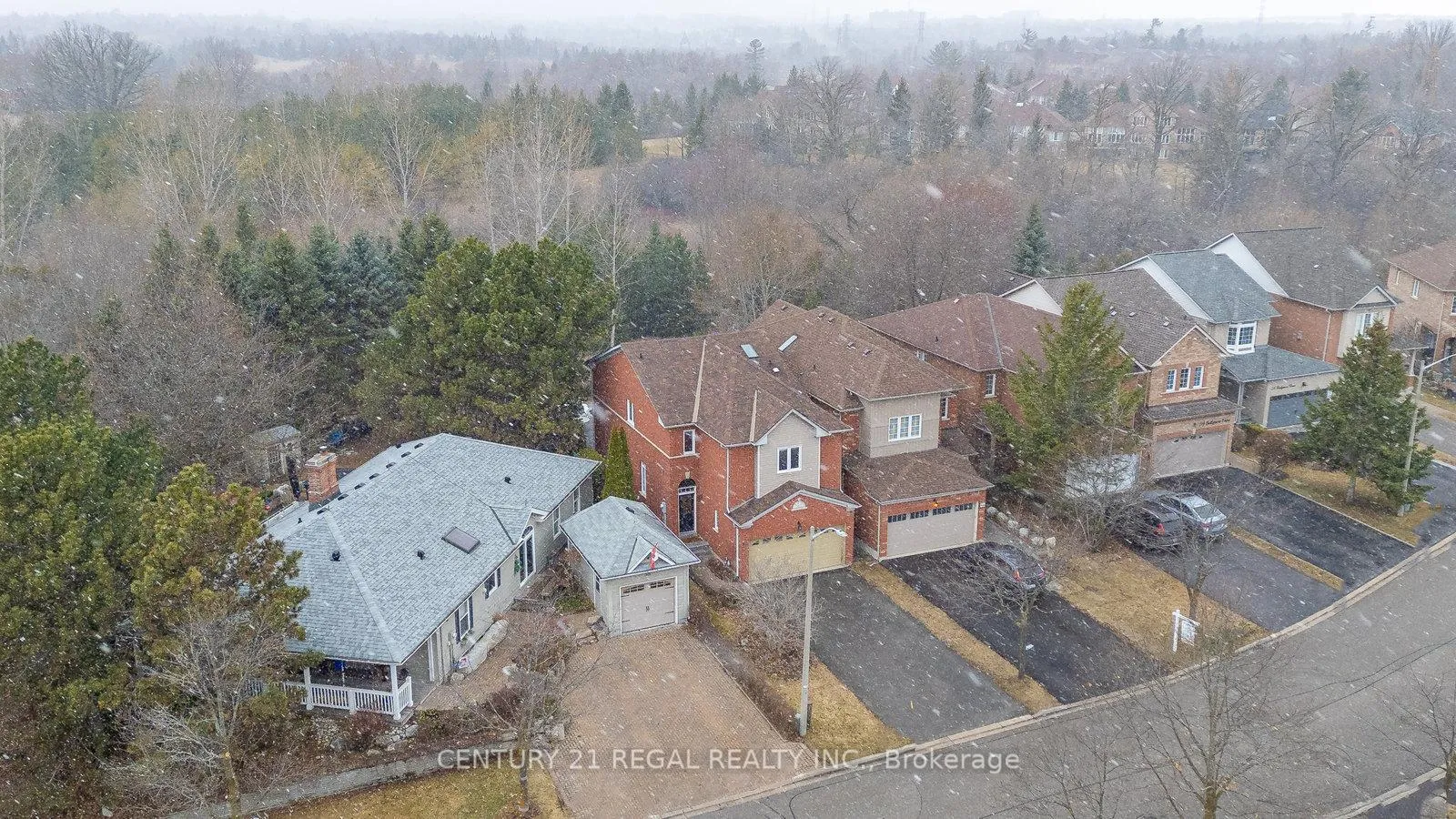 Photo 49 of 42 Ballymore Drive, Aurora, Bayview Wellington — HOMEH