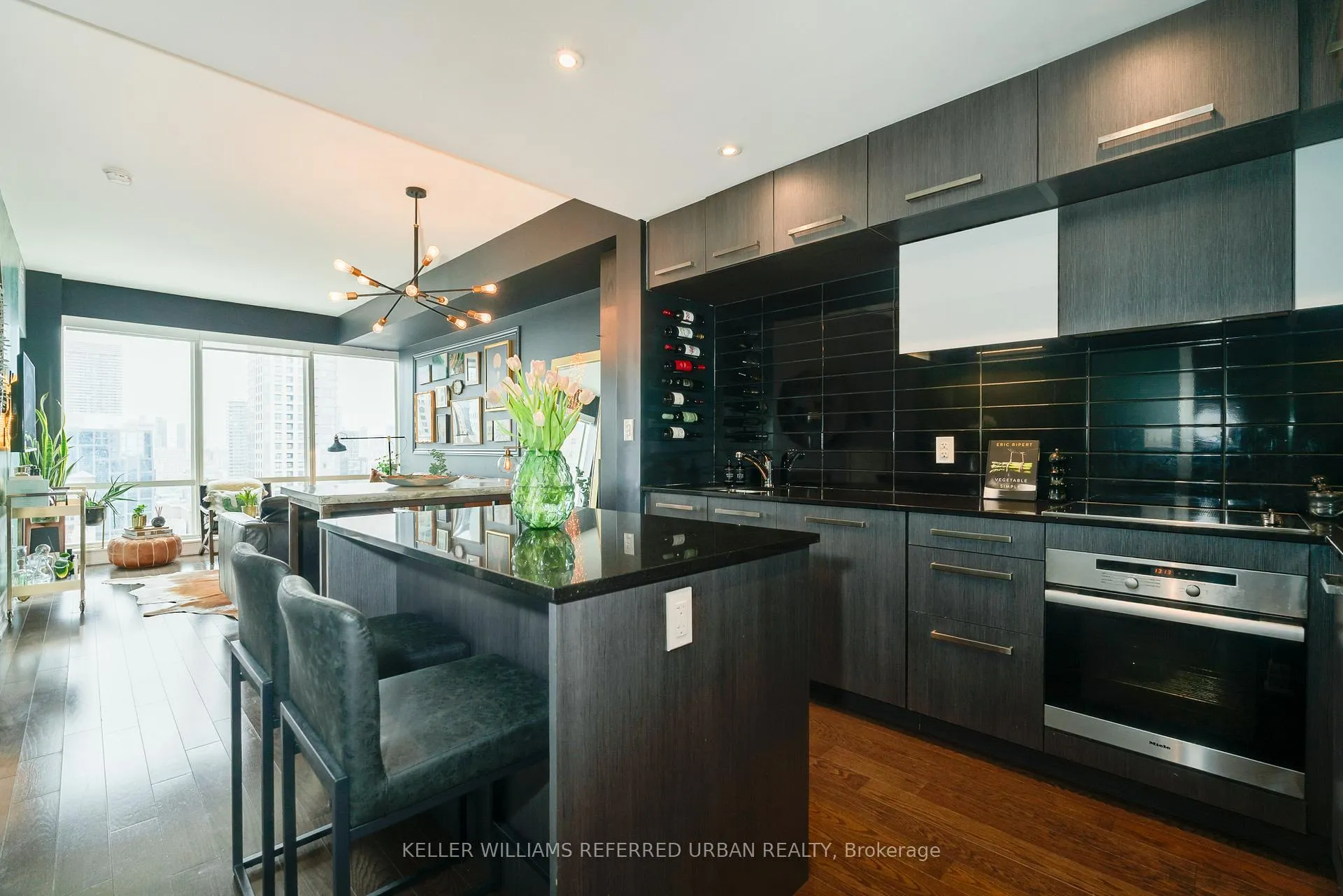 Photo 7 of Unit 3607, 8 The Esplanade, Toronto, Waterfront Communities — HOMEH