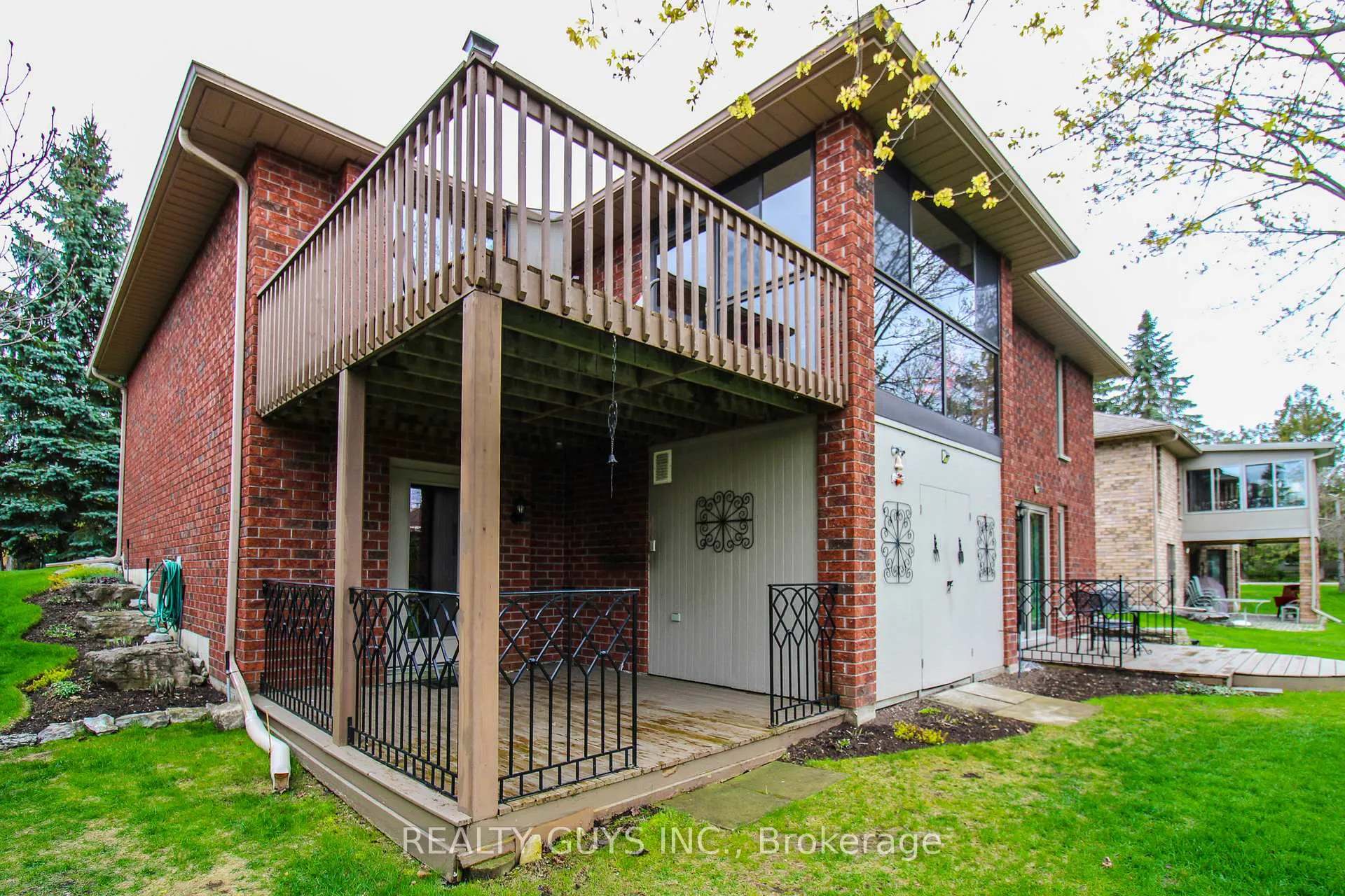 Photo 9 of 34 Olde Forest Lane, Kawartha Lakes, Bobcaygeon — HOMEH