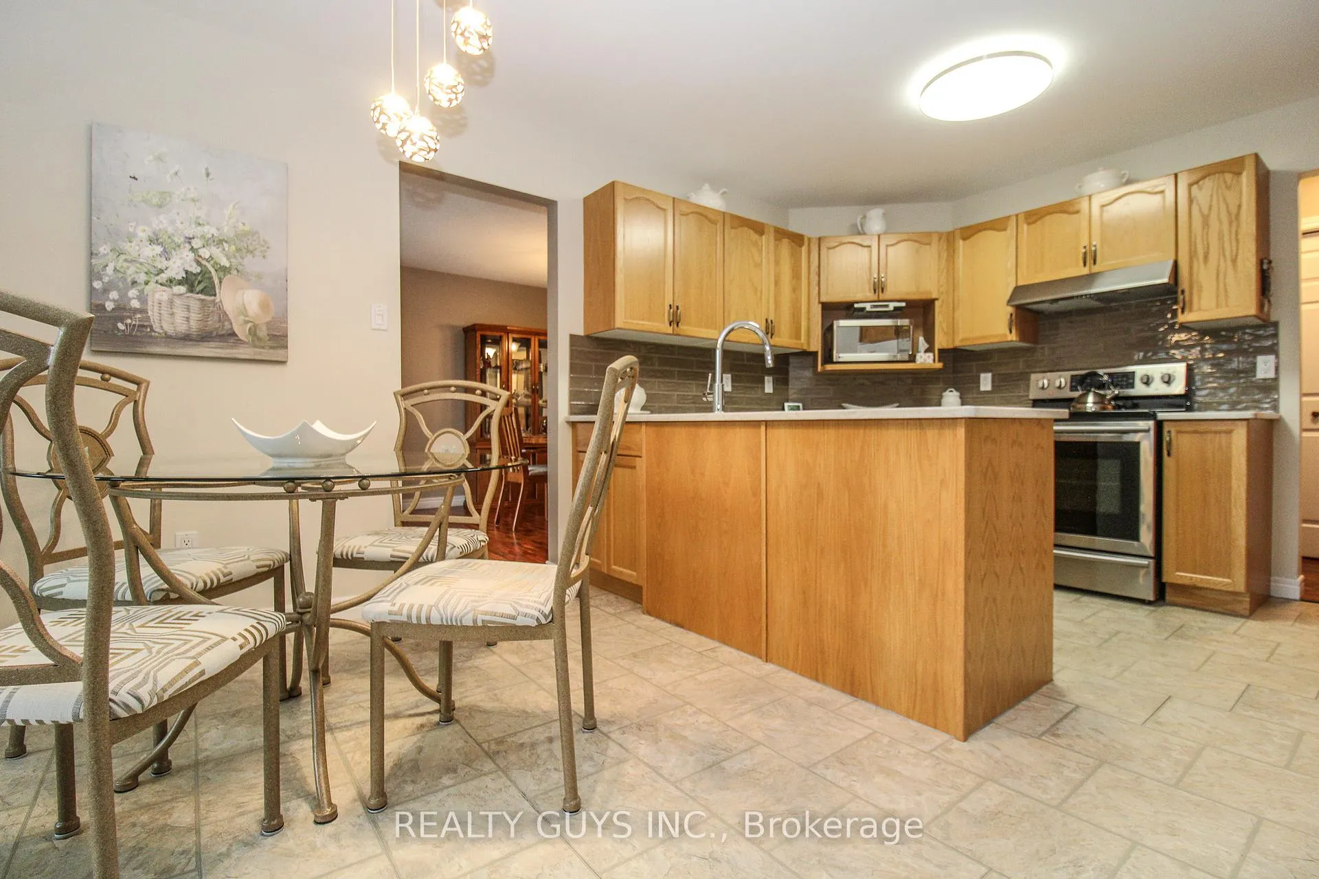 Photo 25 of 34 Olde Forest Lane, Kawartha Lakes, Bobcaygeon — HOMEH