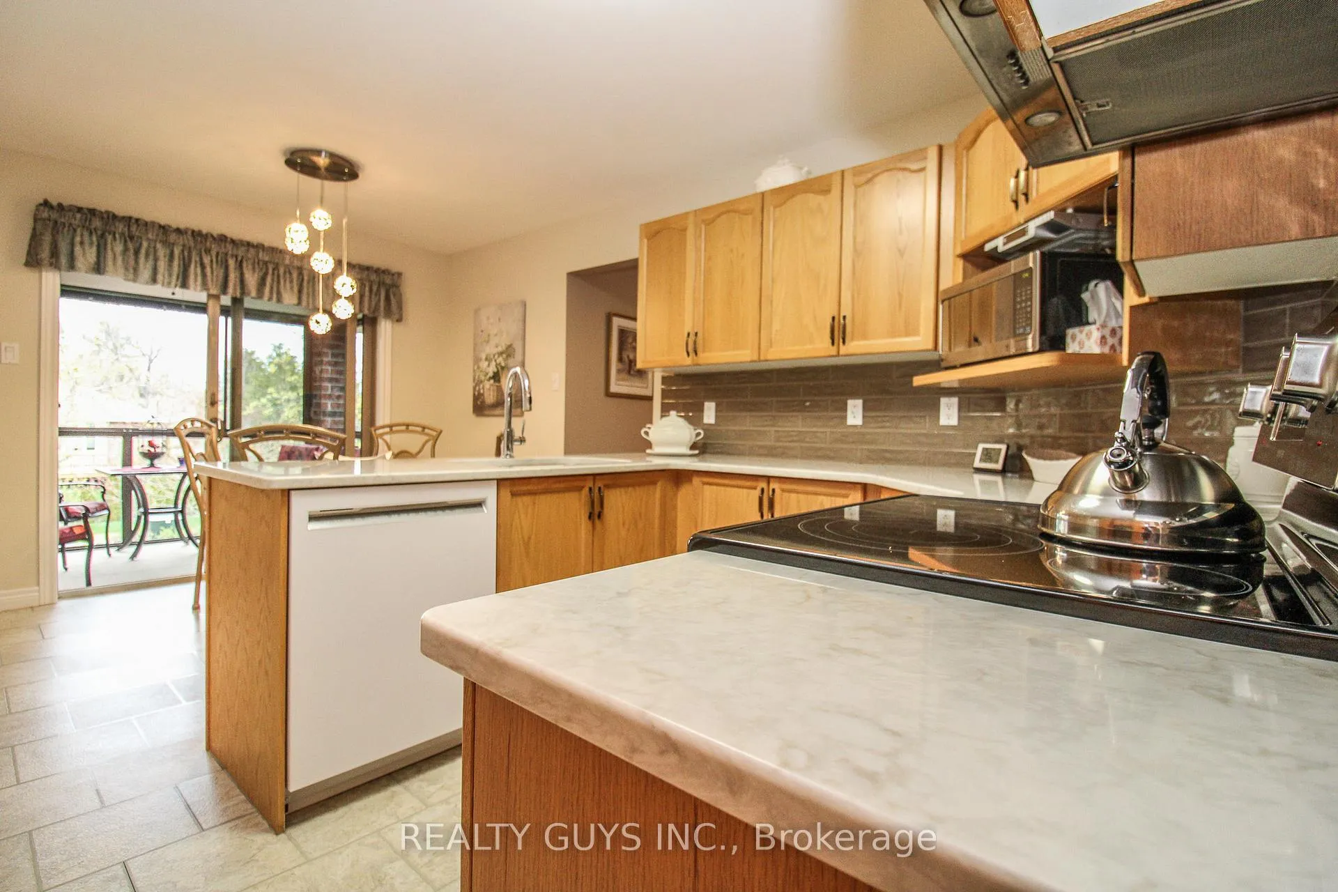 Photo 27 of 34 Olde Forest Lane, Kawartha Lakes, Bobcaygeon — HOMEH