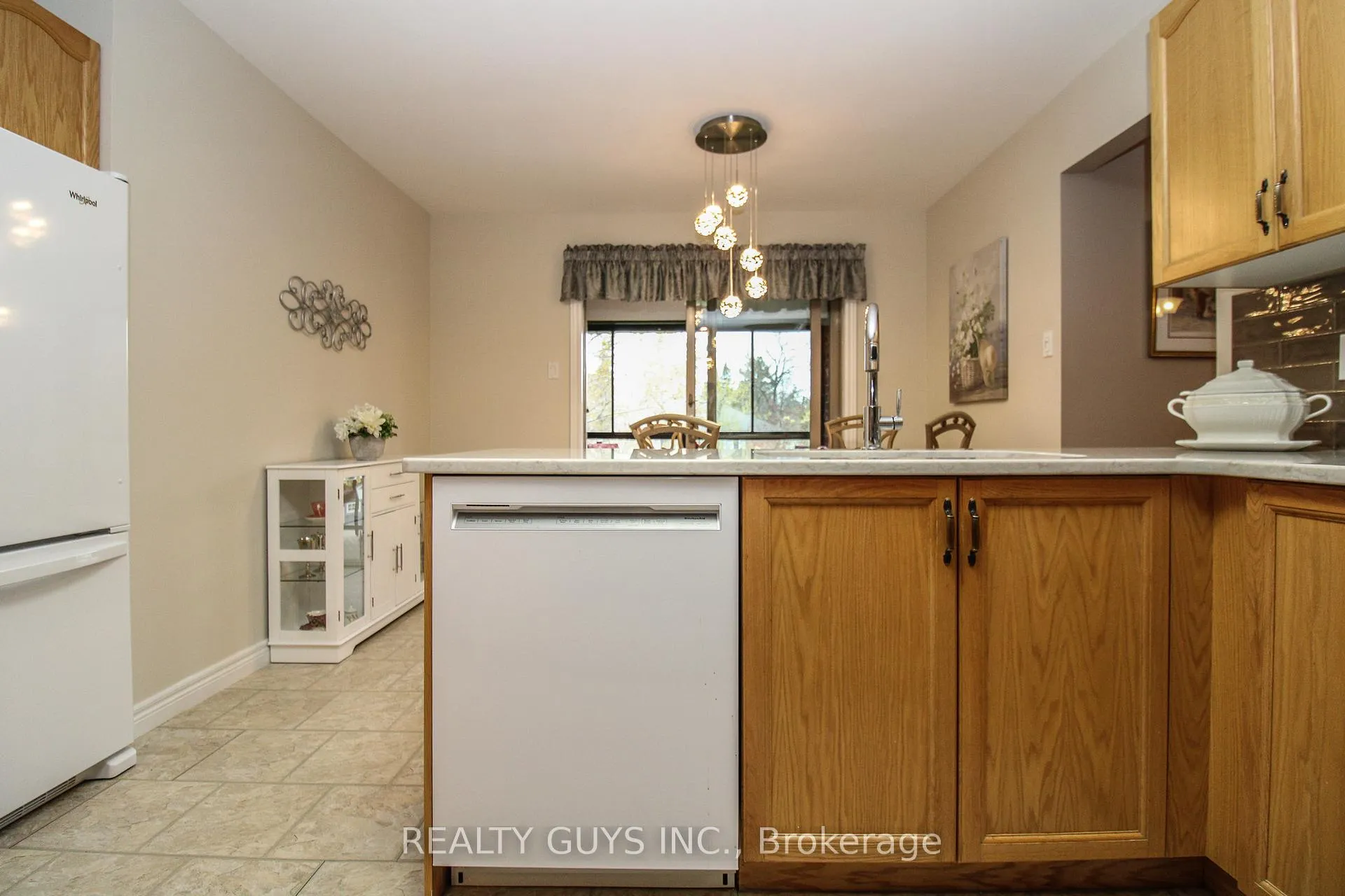Photo 28 of 34 Olde Forest Lane, Kawartha Lakes, Bobcaygeon — HOMEH