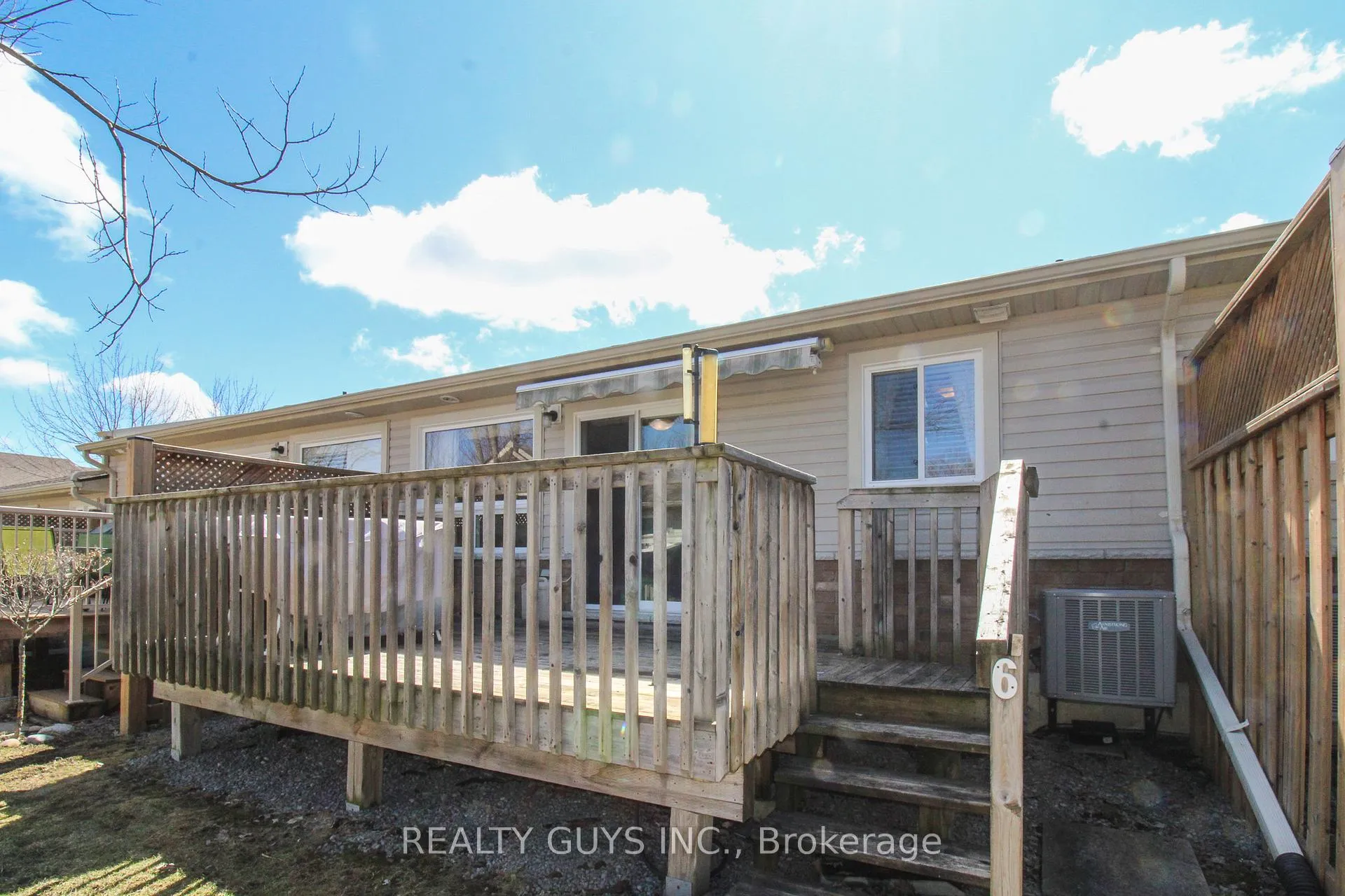 Photo 3 of Unit UNIT #6, 909 Wentworth Street, Peterborough, Otonabee Ward 1 — HOMEH