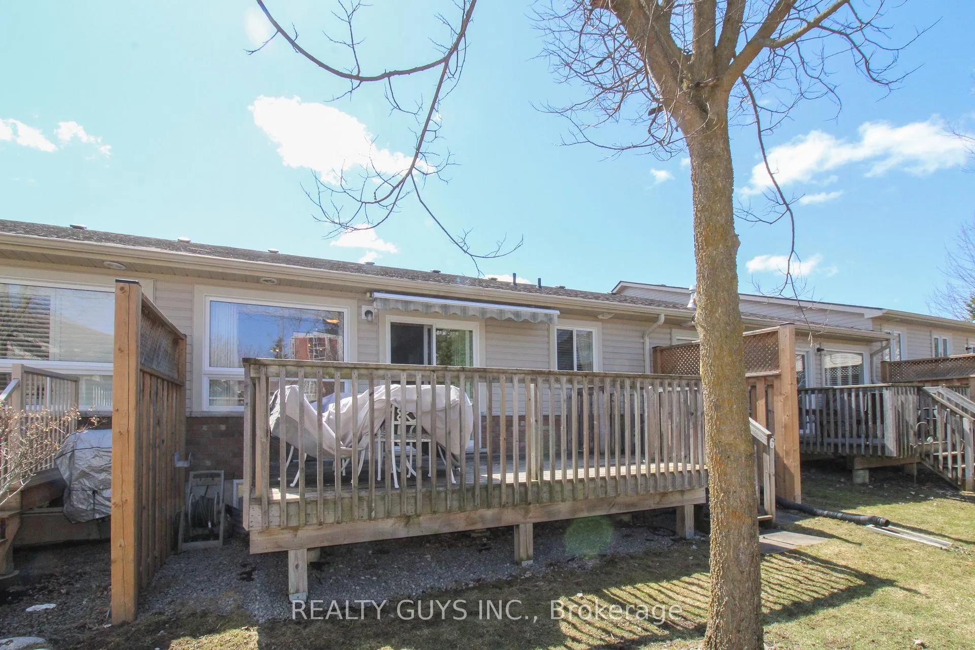 Photo 4 of Unit UNIT #6, 909 Wentworth Street, Peterborough, Otonabee Ward 1 — HOMEH