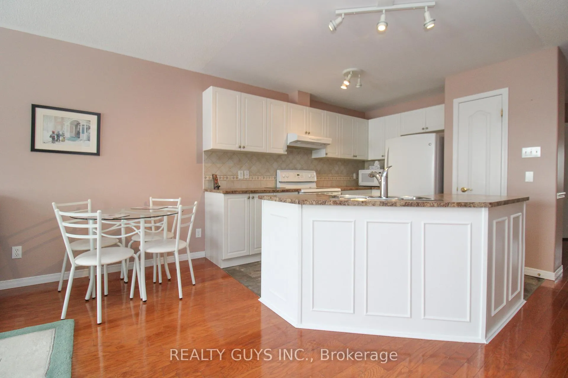 Photo 14 of Unit UNIT #6, 909 Wentworth Street, Peterborough, Otonabee Ward 1 — HOMEH