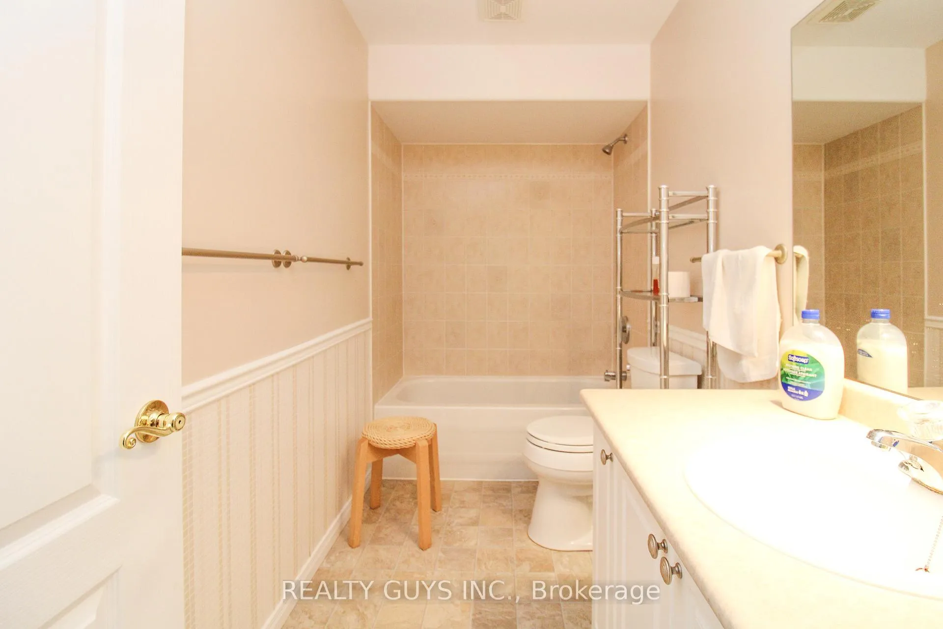 Photo 39 of Unit UNIT #6, 909 Wentworth Street, Peterborough, Otonabee Ward 1 — HOMEH