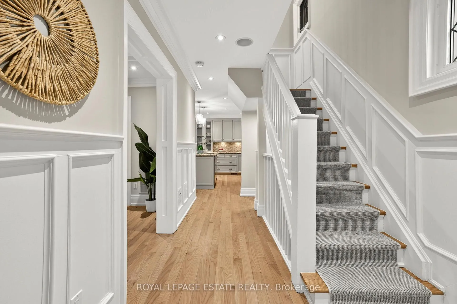 Photo 5 of 63 Beaufort Road, Toronto, The Beaches — HOMEH