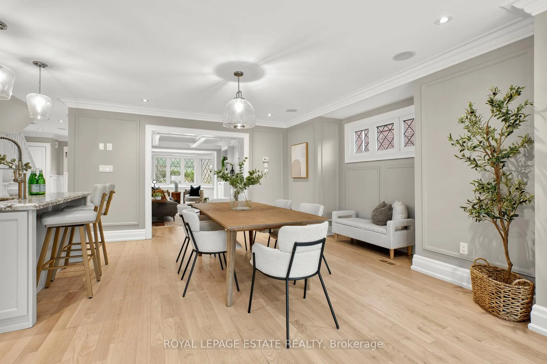 Photo 10 of 63 Beaufort Road, Toronto, The Beaches — HOMEH