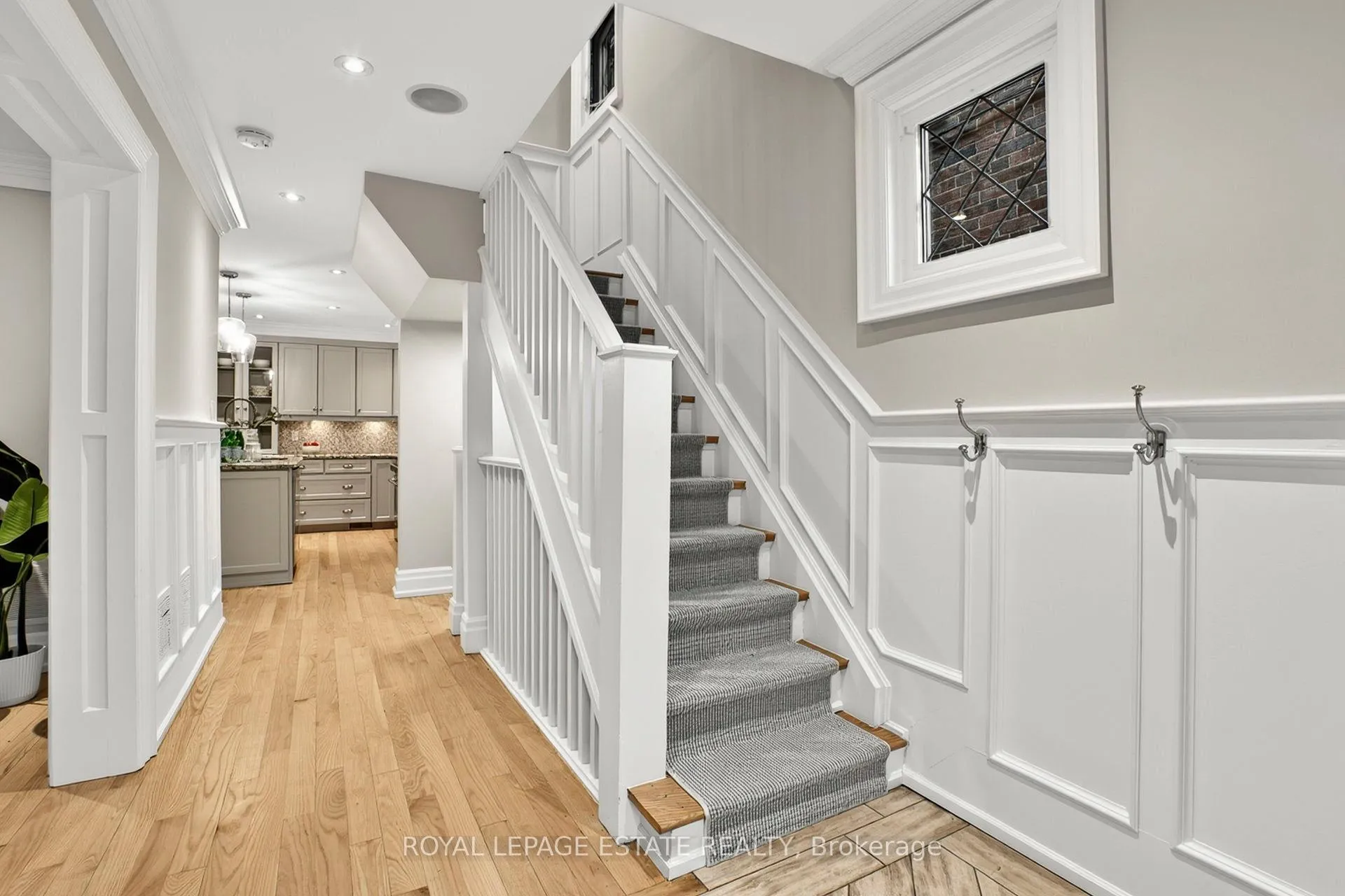 Photo 18 of 63 Beaufort Road, Toronto, The Beaches — HOMEH