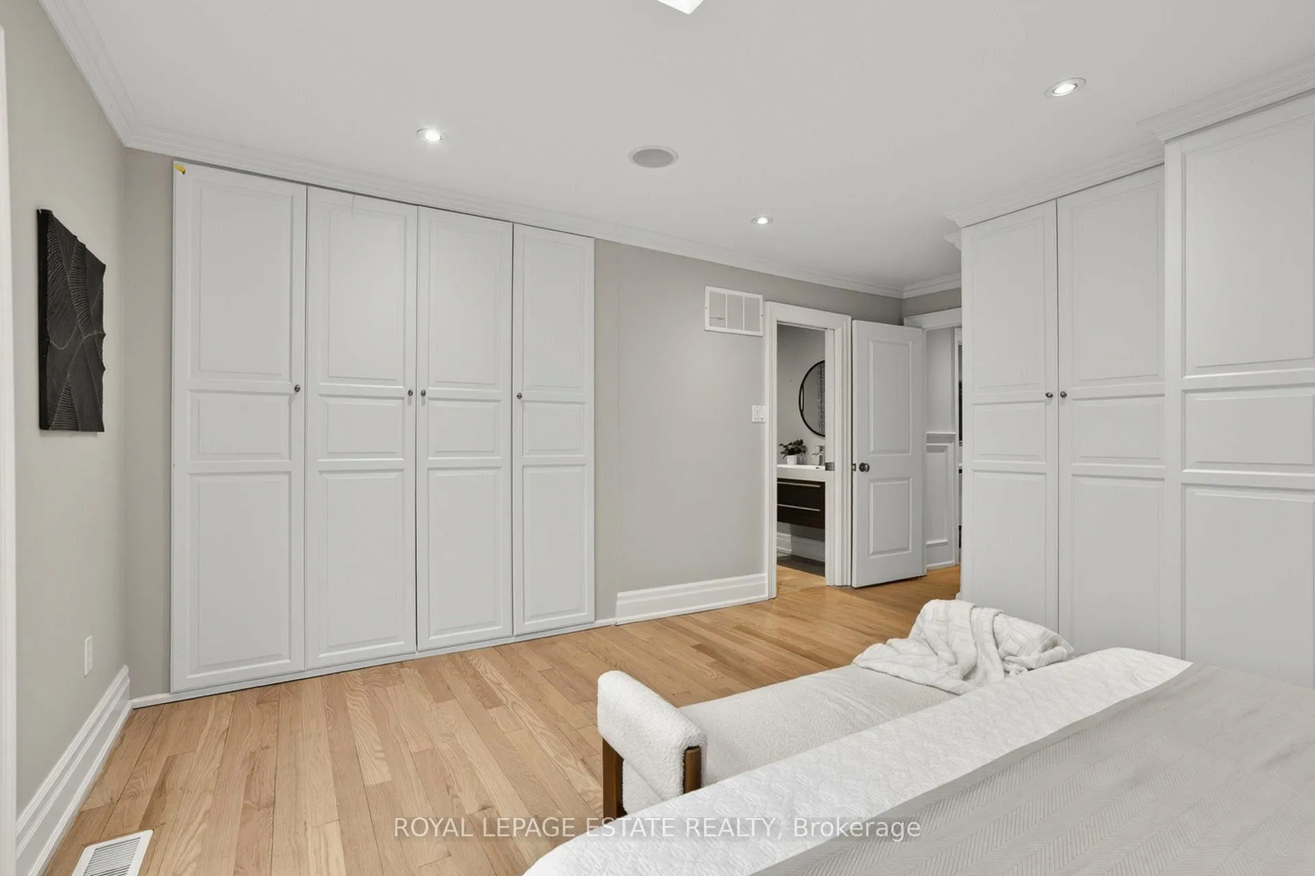 Photo 21 of 63 Beaufort Road, Toronto, The Beaches — HOMEH