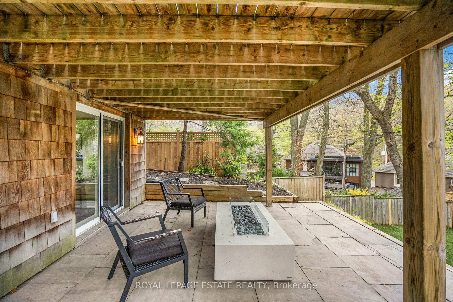 Photo 37 of 63 Beaufort Road, Toronto, The Beaches — HOMEH
