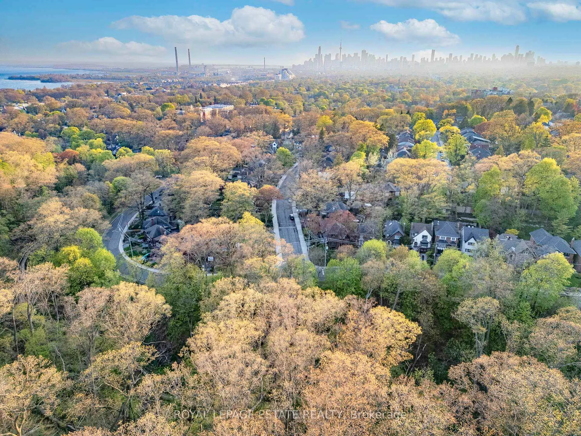 Photo 43 of 63 Beaufort Road, Toronto, The Beaches — HOMEH