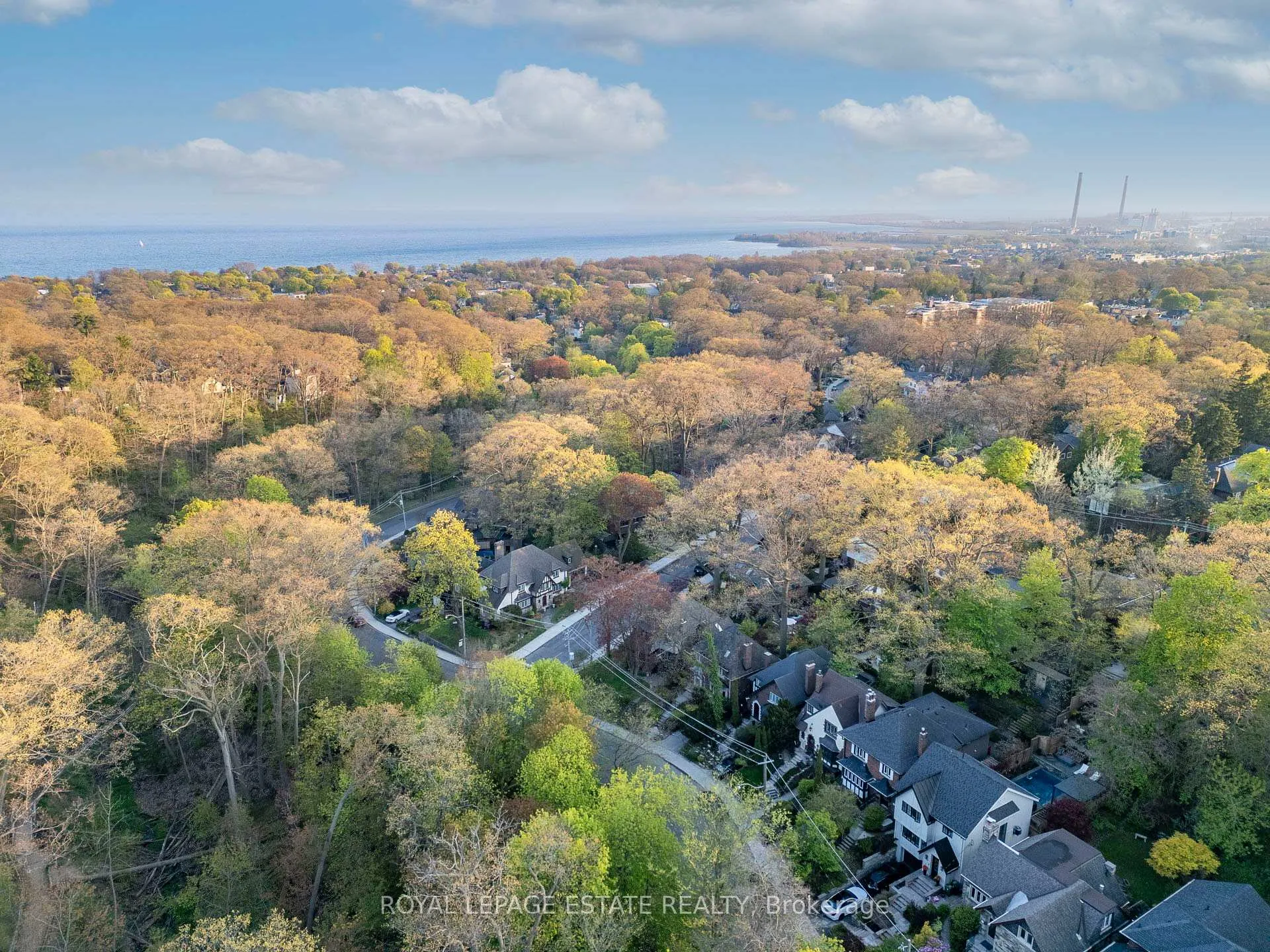 Photo 44 of 63 Beaufort Road, Toronto, The Beaches — HOMEH