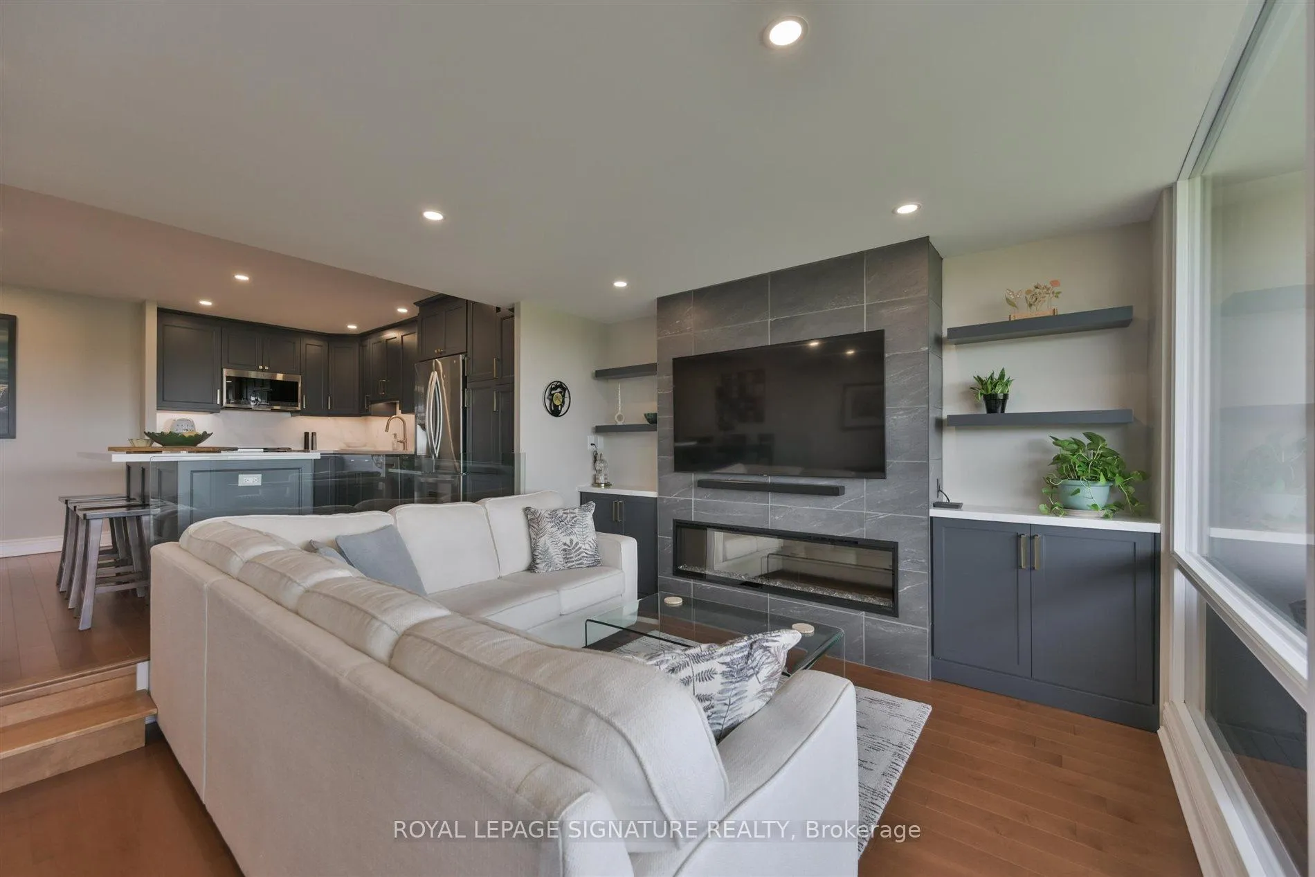 Photo 18 of Unit 912, 240 Scarlett Road, Toronto, Rockcliffe-Smythe — HOMEH