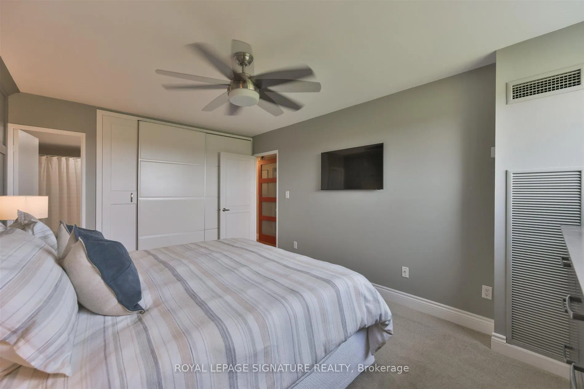 Photo 29 of Unit 912, 240 Scarlett Road, Toronto, Rockcliffe-Smythe — HOMEH