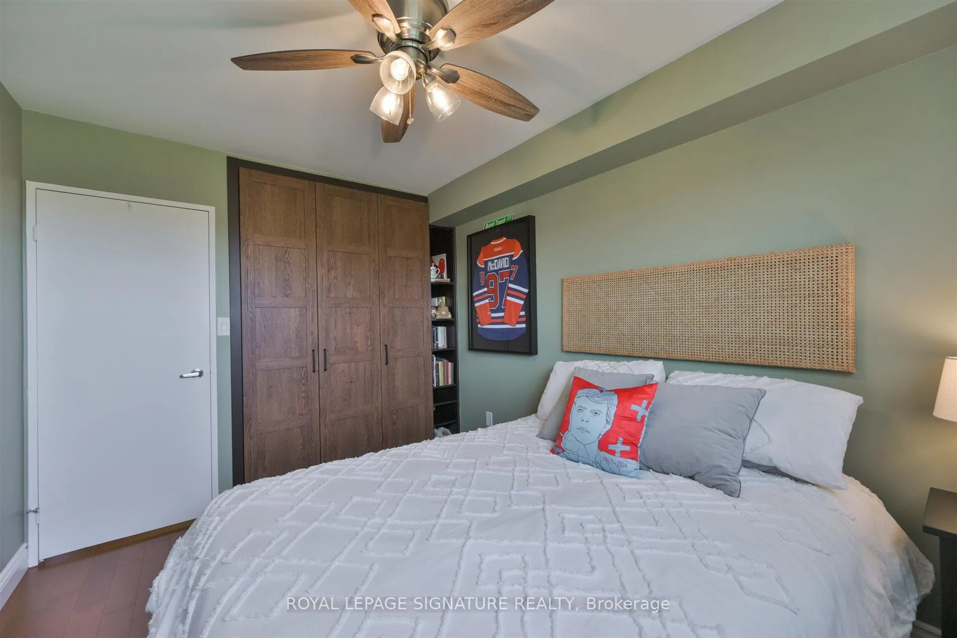 Photo 32 of Unit 912, 240 Scarlett Road, Toronto, Rockcliffe-Smythe — HOMEH