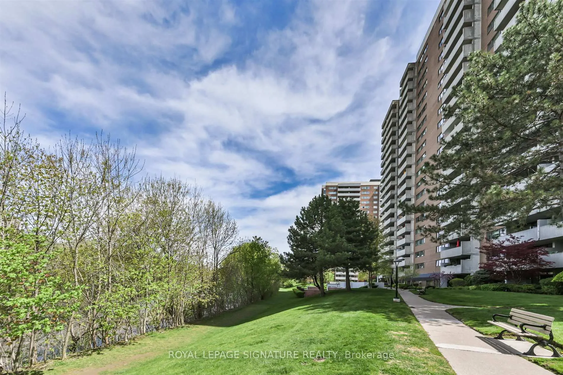 Photo 39 of Unit 912, 240 Scarlett Road, Toronto, Rockcliffe-Smythe — HOMEH
