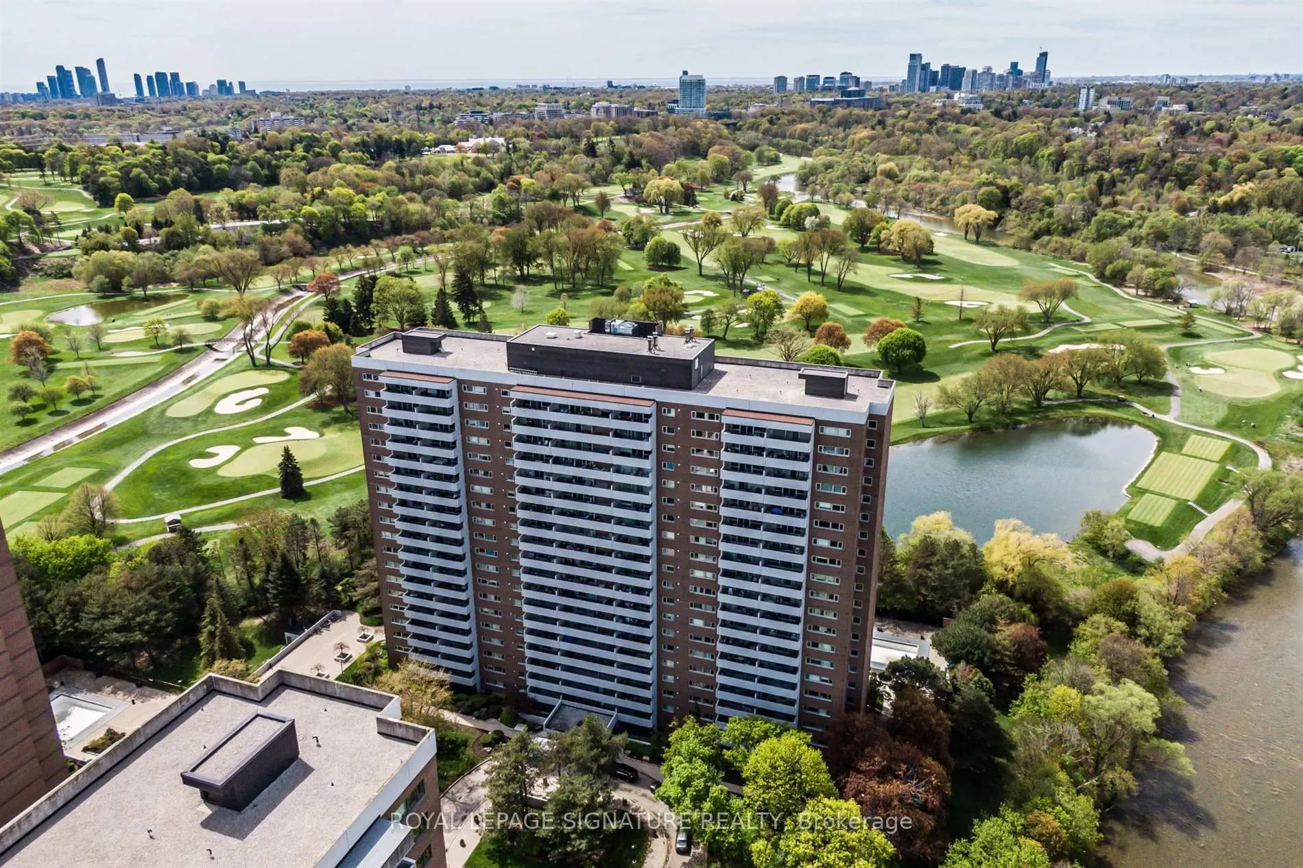 Photo 40 of Unit 912, 240 Scarlett Road, Toronto, Rockcliffe-Smythe — HOMEH