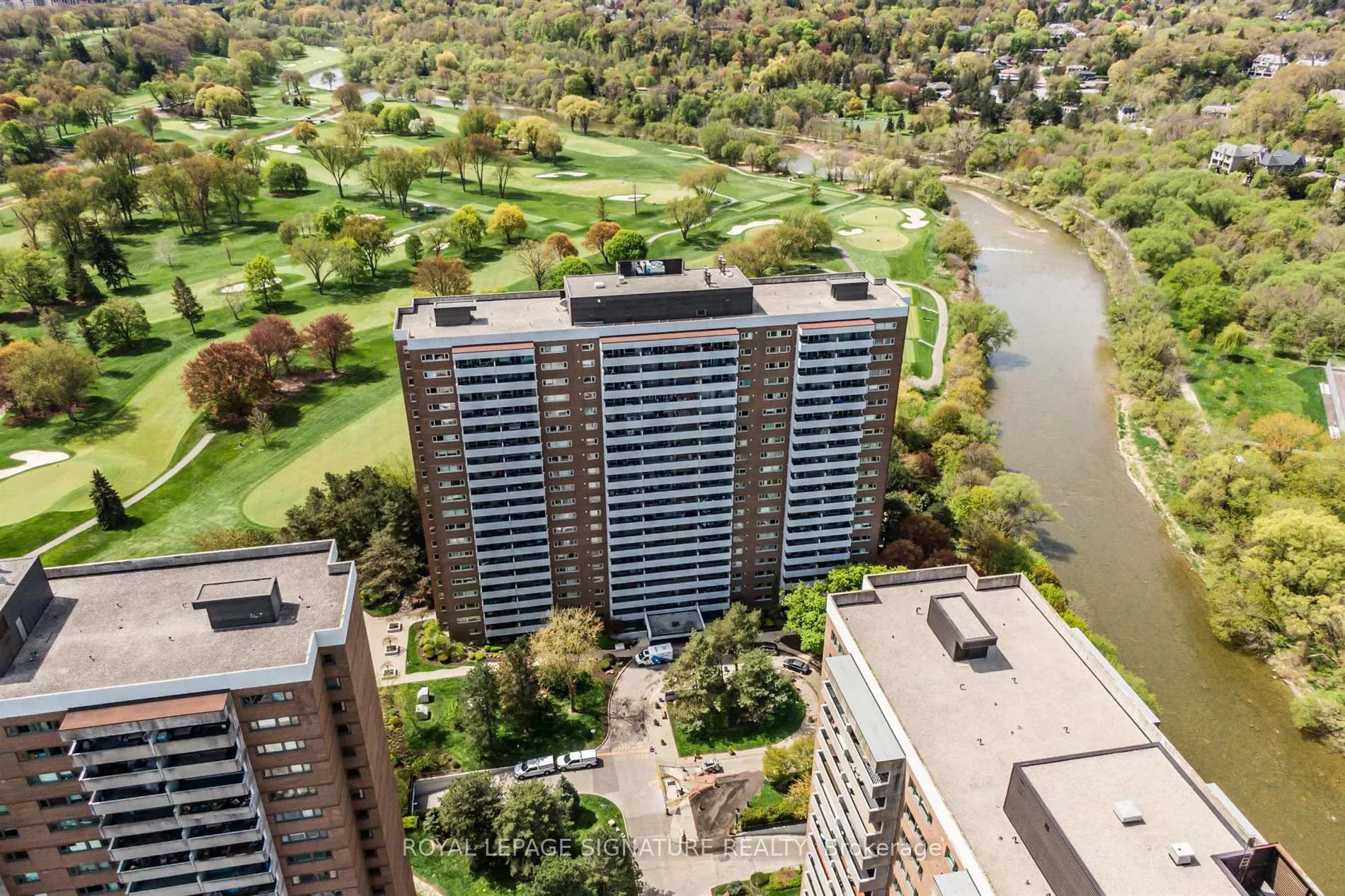 Photo 43 of Unit 912, 240 Scarlett Road, Toronto, Rockcliffe-Smythe — HOMEH