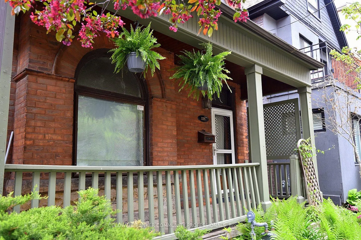 Photo 5 of 128 Hess Street S, Hamilton, Durand — HOMEH