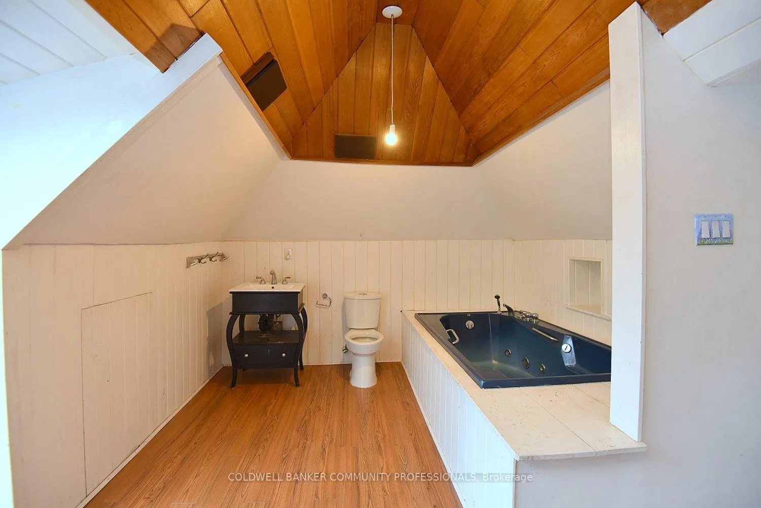 Photo 36 of 128 Hess Street S, Hamilton, Durand — HOMEH
