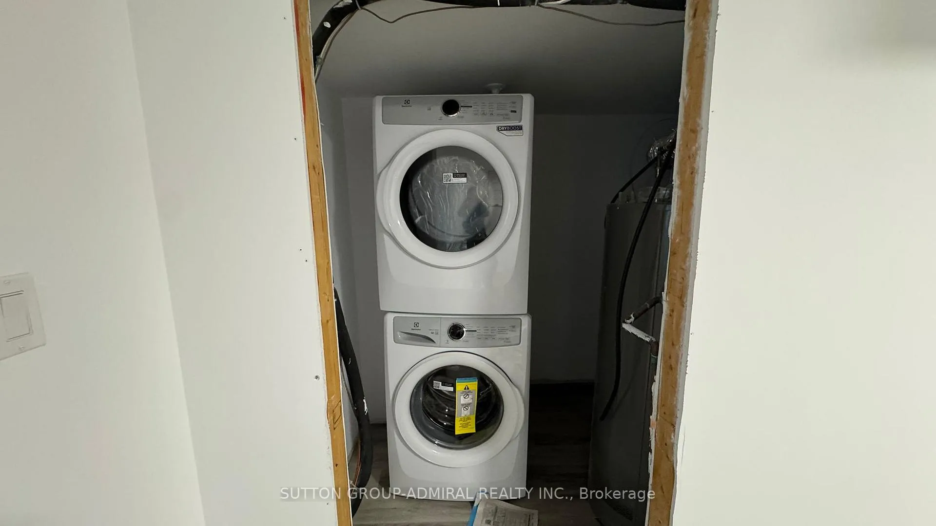 Photo 8 of Unit Lower, 12 Revelstoke Court, Barrie, Holly — HOMEH
