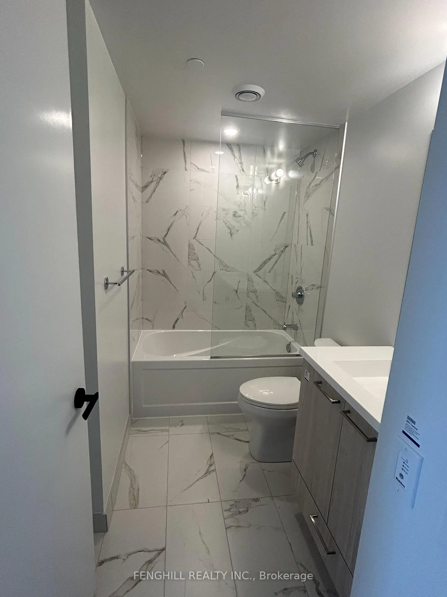 Photo 8 of Unit 2302, 195 Commerce Street, Vaughan, Vaughan Corporate Centre — HOMEH