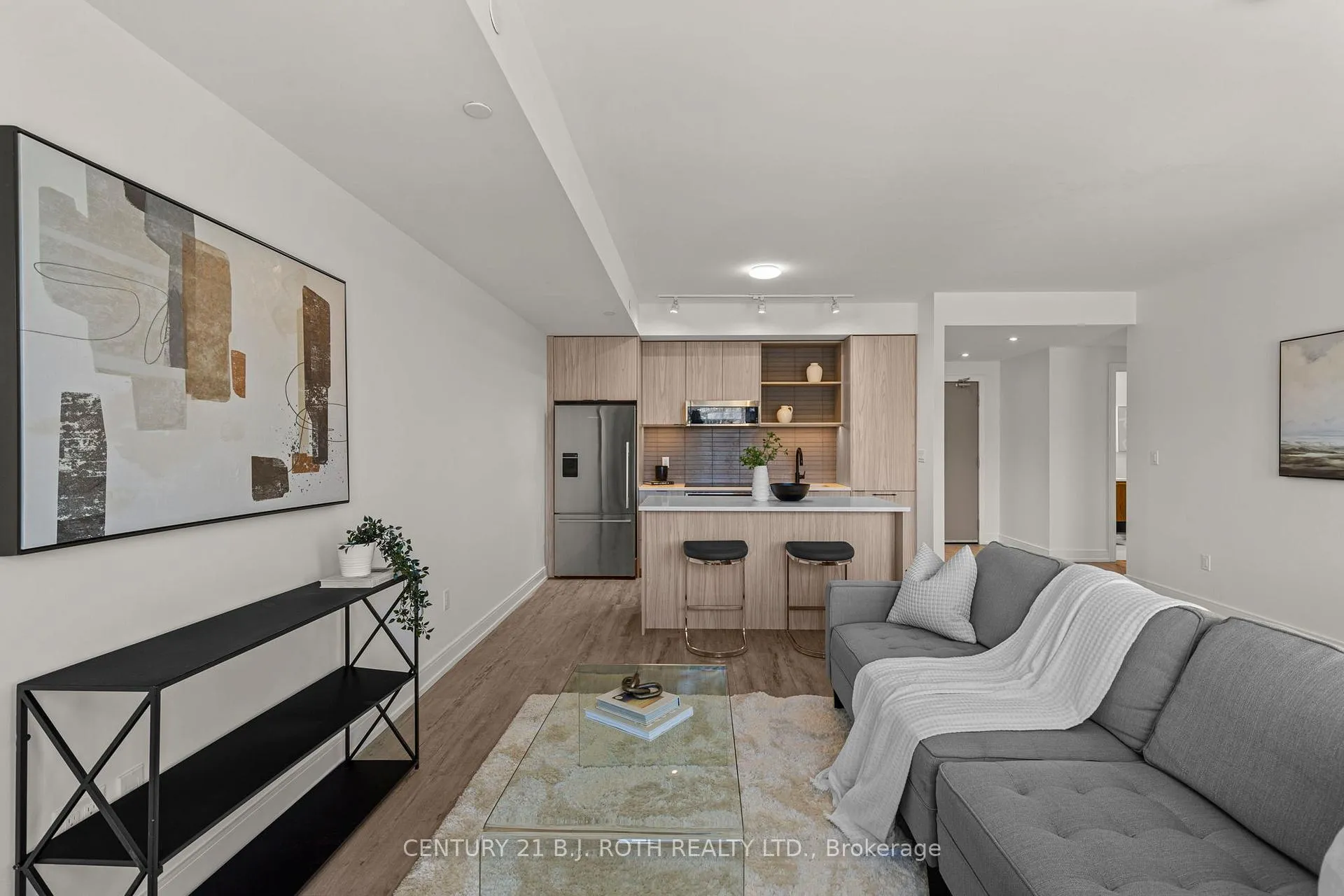 Photo 11 of Unit 715, 185 dunlop Street E, Barrie, Lakeshore — HOMEH