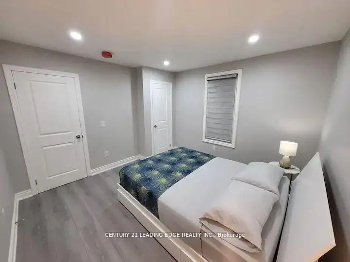 Photo 9 of 5595 Wesley Place, Niagara Falls, Downtown — HOMEH