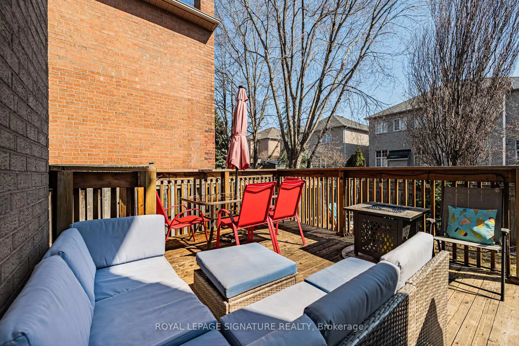 Photo 43 of 59 Edenbridge Drive, Vaughan, Beverley Glen — HOMEH