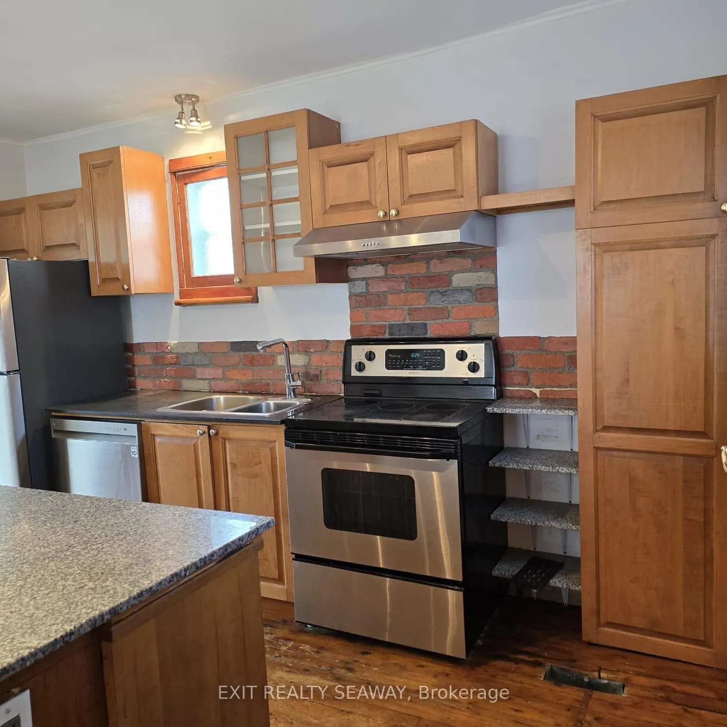Photo 3 of 140 Belmont Street, Cornwall — HOMEH