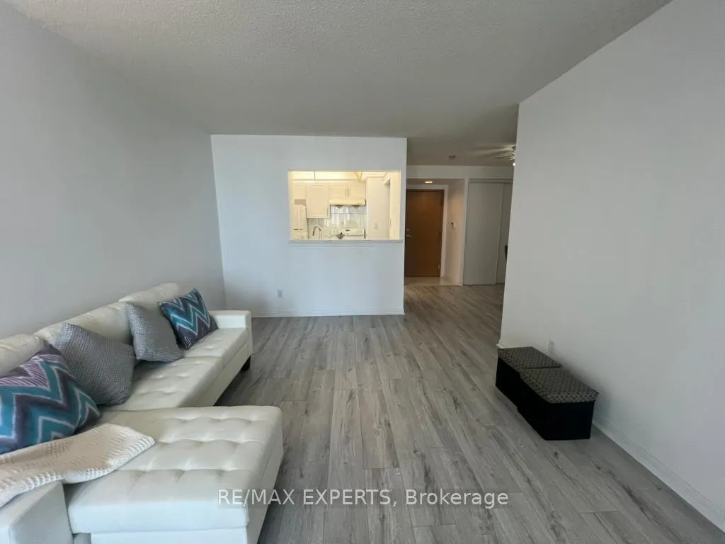 Photo 4 of Unit 819, 88 Corporate Drive, Scarborough, Woburn — HOMEH