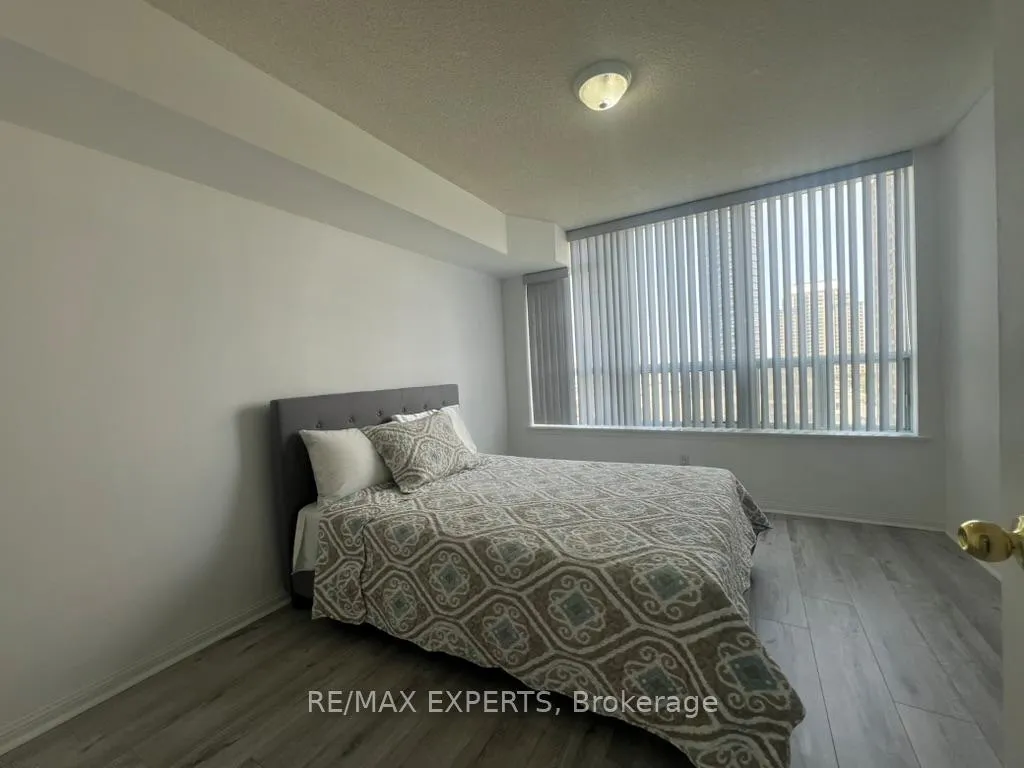 Photo 9 of Unit 819, 88 Corporate Drive, Scarborough, Woburn — HOMEH