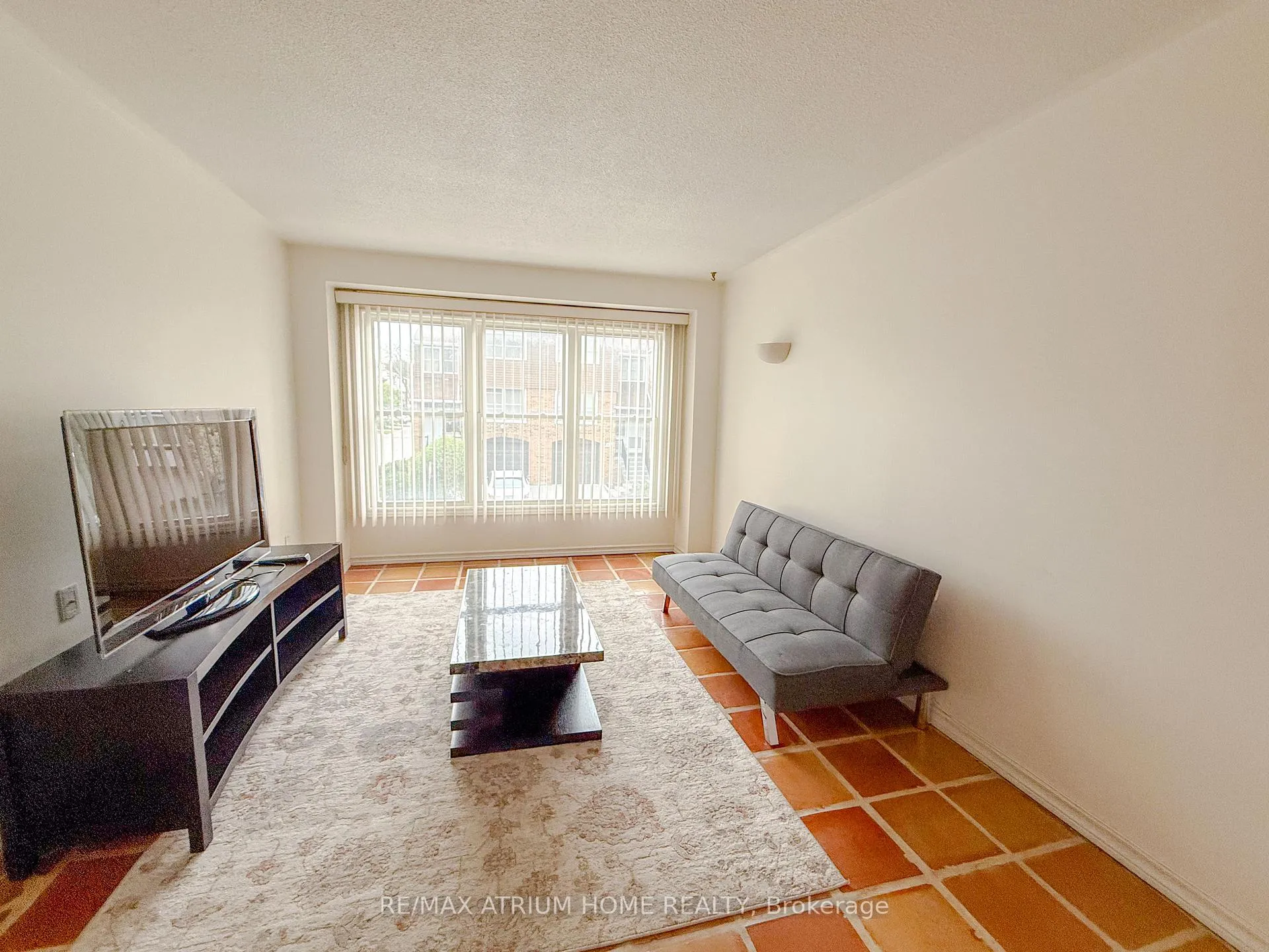 Photo 2 of 87 Nottinghill Road, Markham, German Mills — HOMEH