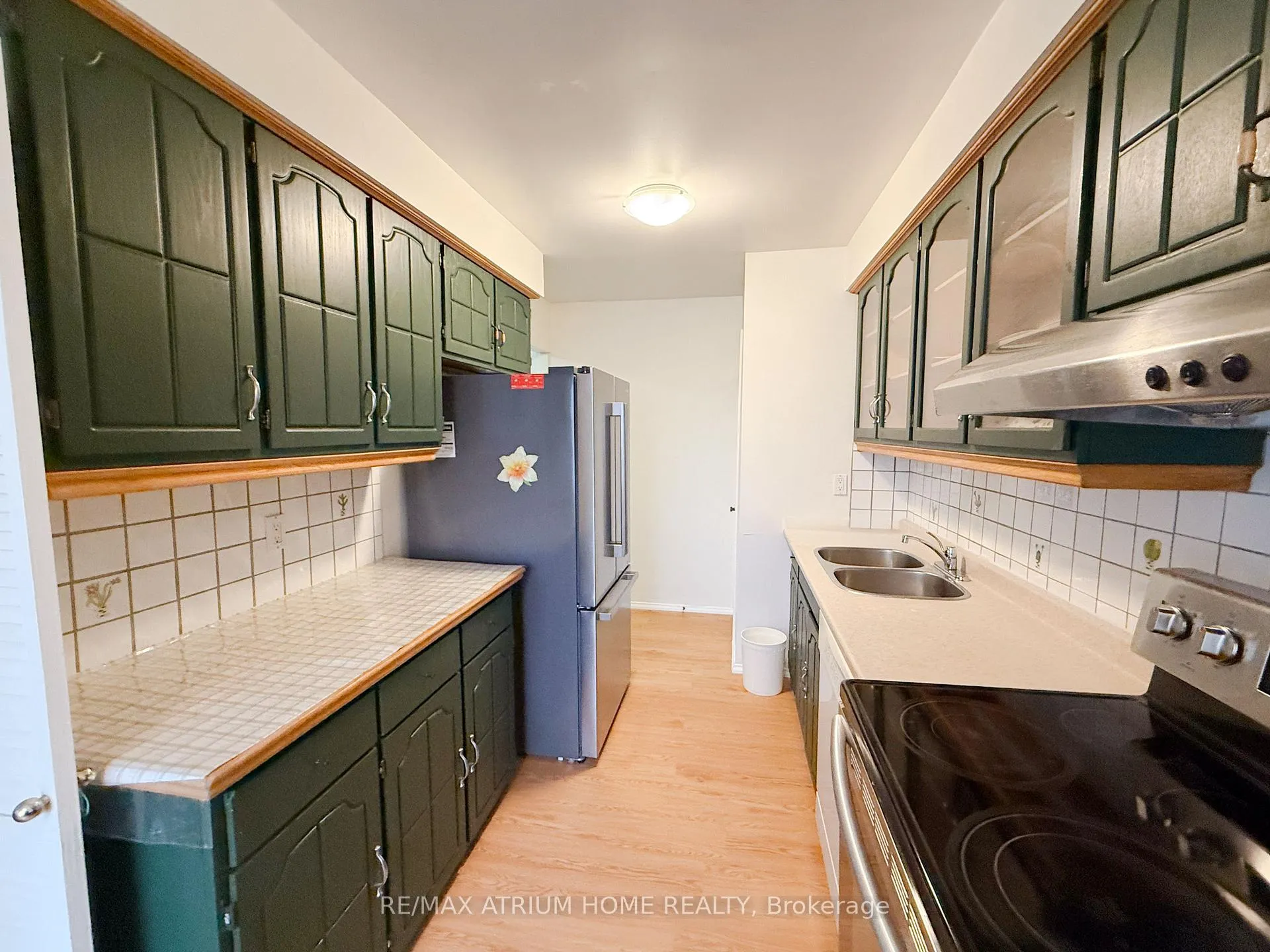 Photo 3 of 87 Nottinghill Road, Markham, German Mills — HOMEH