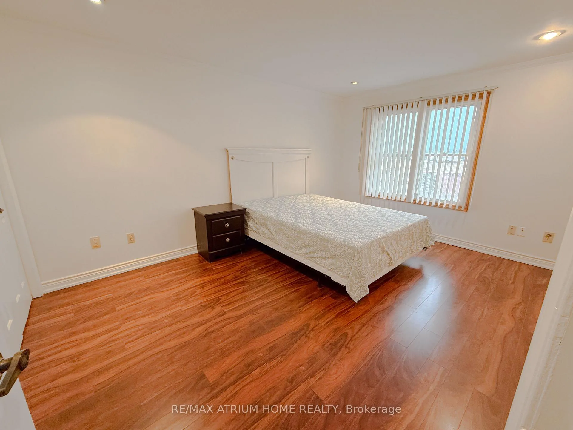 Photo 5 of 87 Nottinghill Road, Markham, German Mills — HOMEH