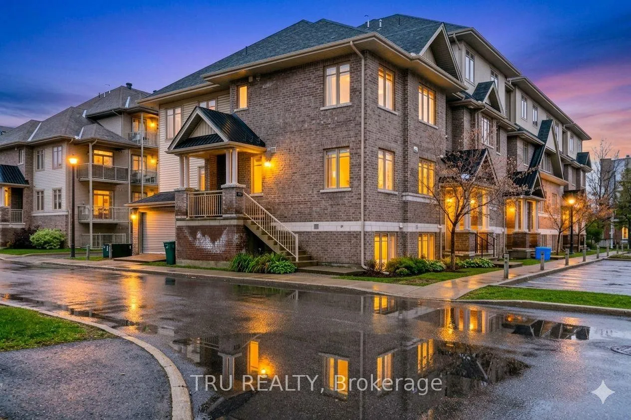 Photo 1 of 28 Tadley Private, Ottawa, Barrhaven - Longfields — HOMEH