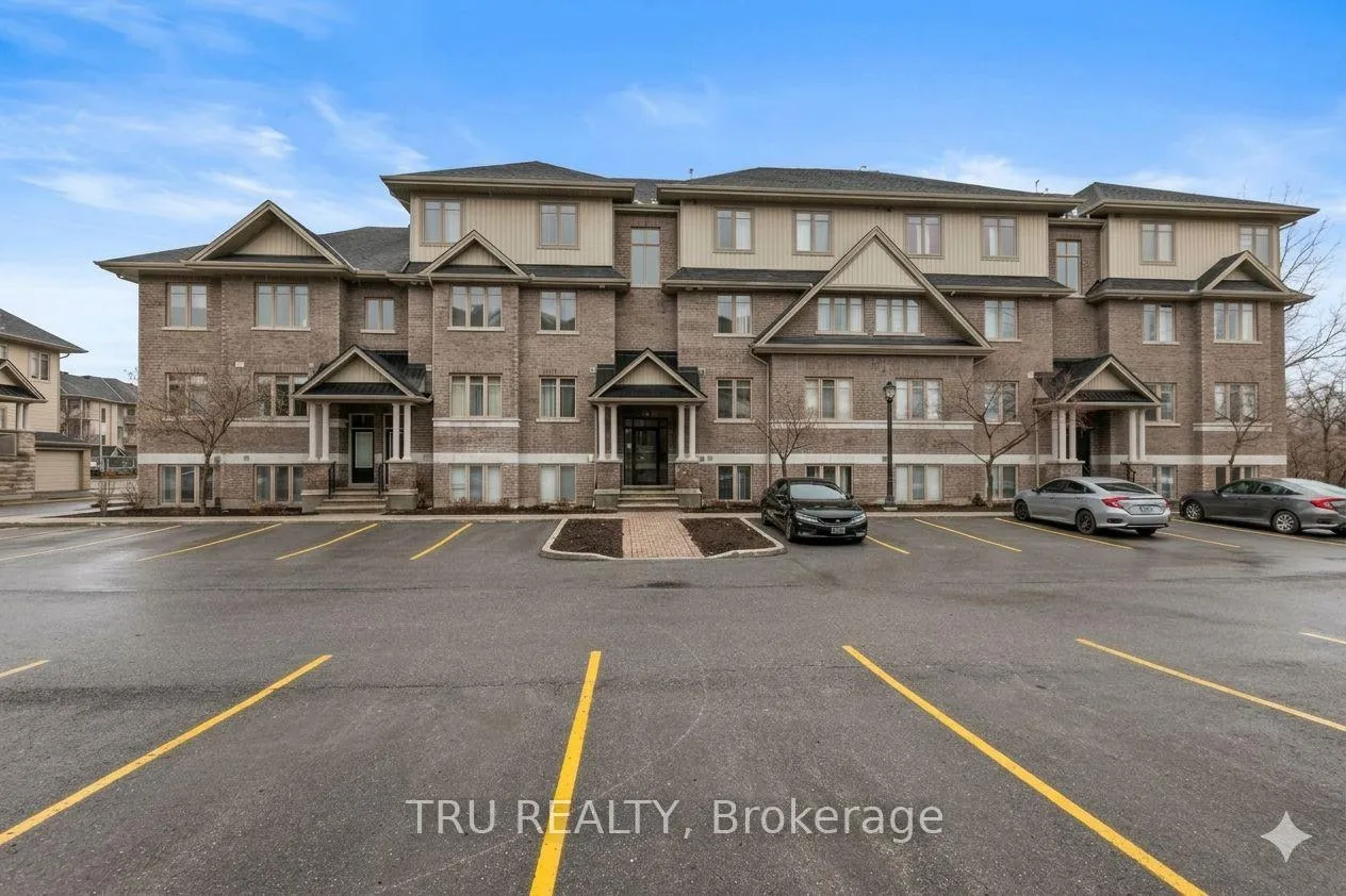 Photo 4 of 28 Tadley Private, Ottawa, Barrhaven - Longfields — HOMEH