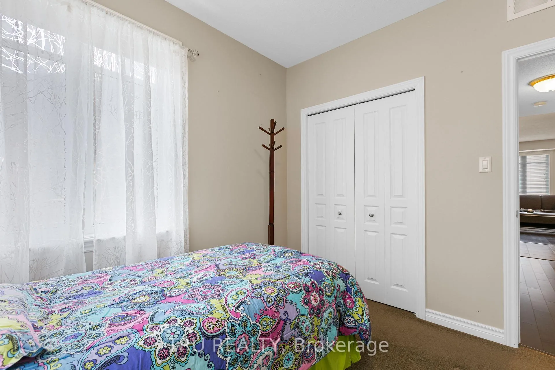 Photo 31 of 28 Tadley Private, Ottawa, Barrhaven - Longfields — HOMEH