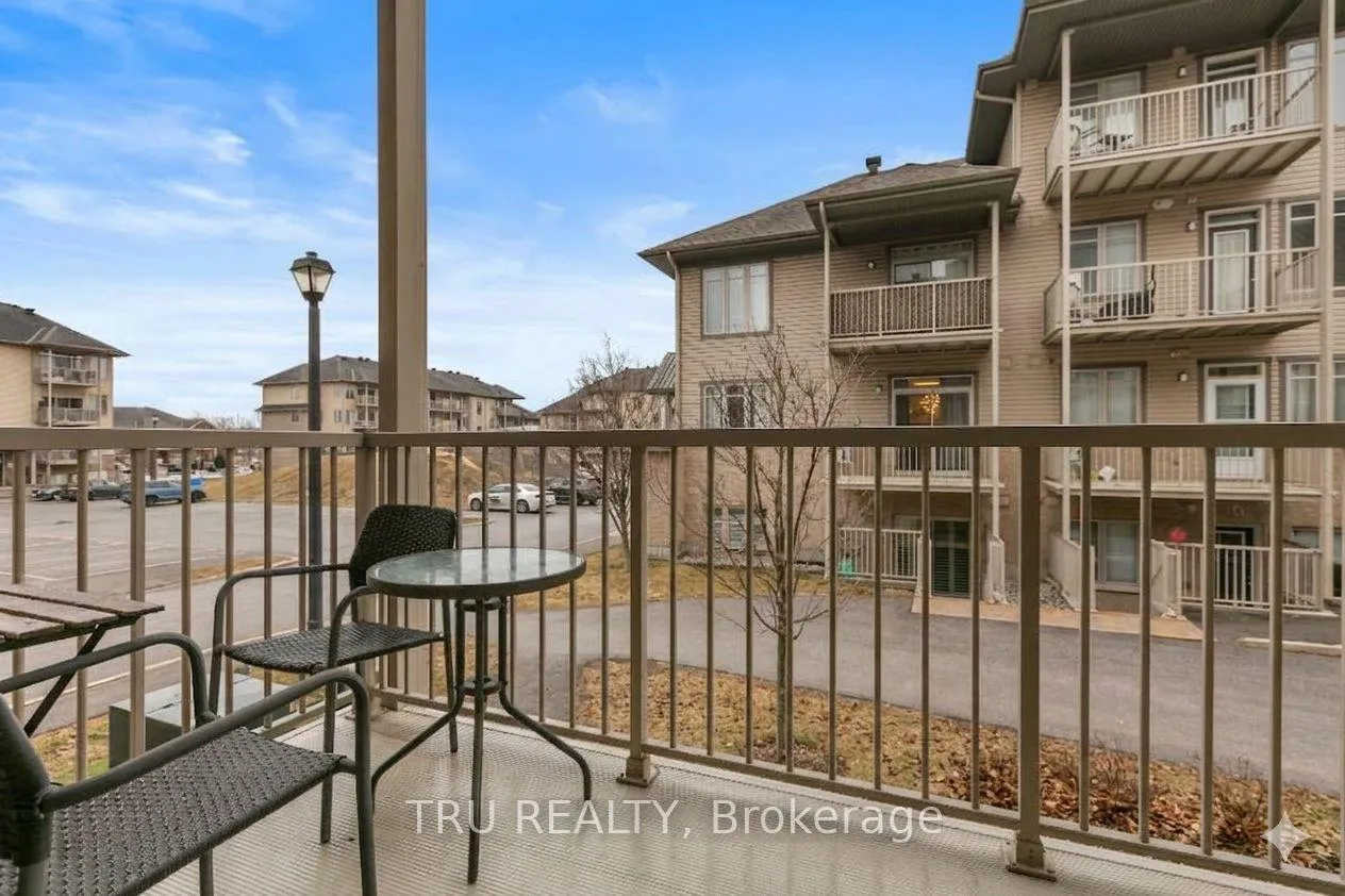Photo 32 of 28 Tadley Private, Ottawa, Barrhaven - Longfields — HOMEH