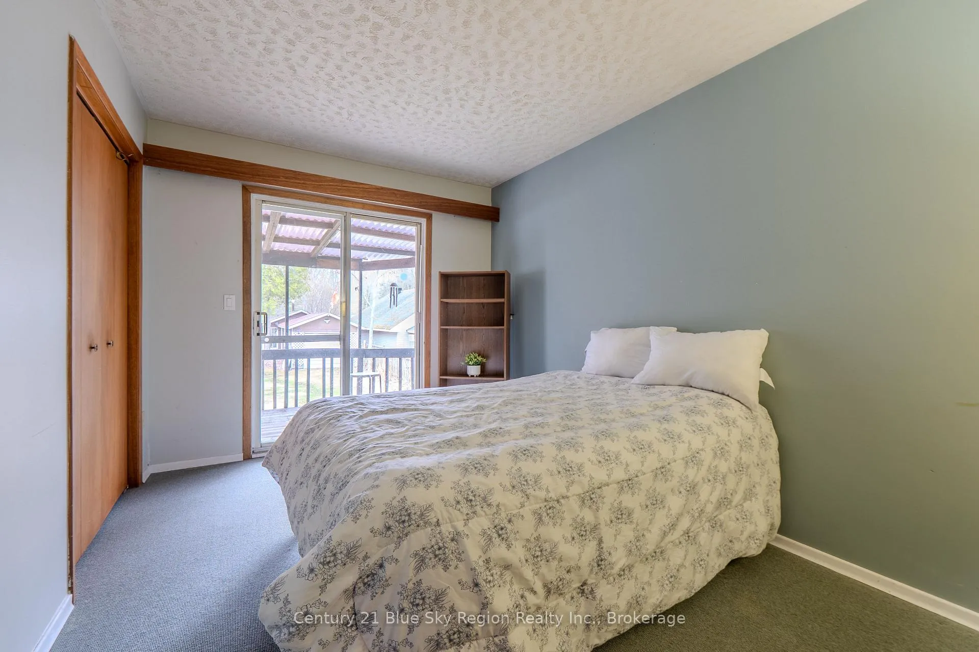 Photo 19 of 1064 Premier Road, North Bay, Ferris — HOMEH
