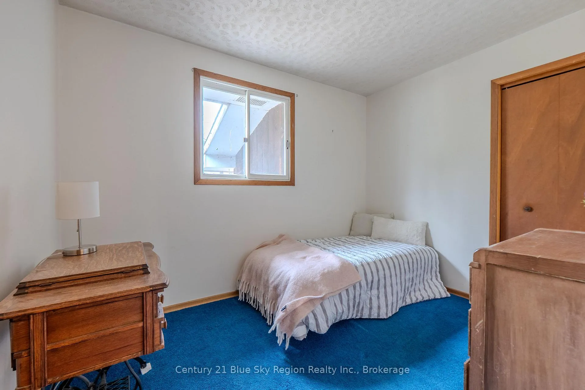 Photo 21 of 1064 Premier Road, North Bay, Ferris — HOMEH