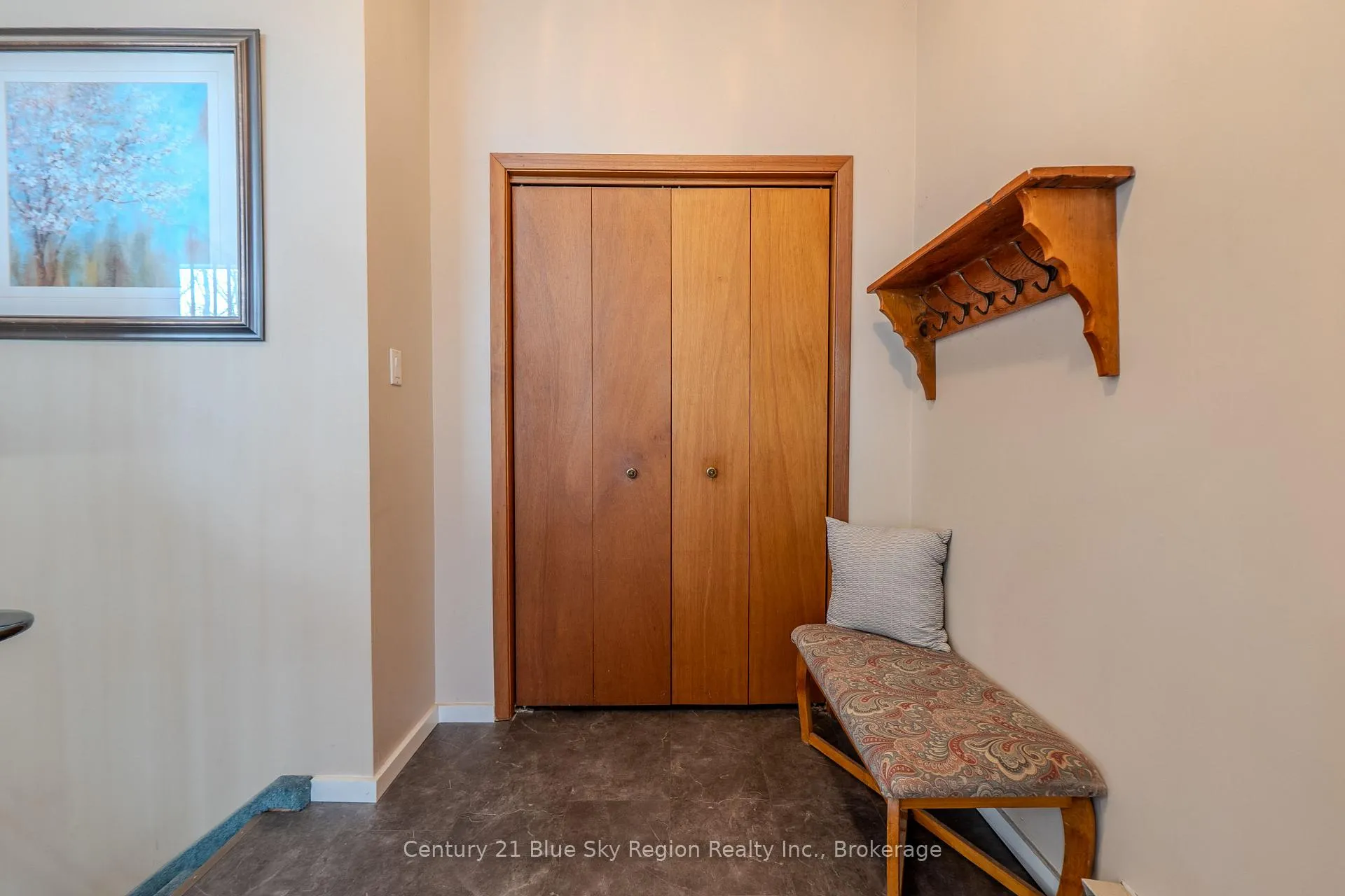 Photo 25 of 1064 Premier Road, North Bay, Ferris — HOMEH